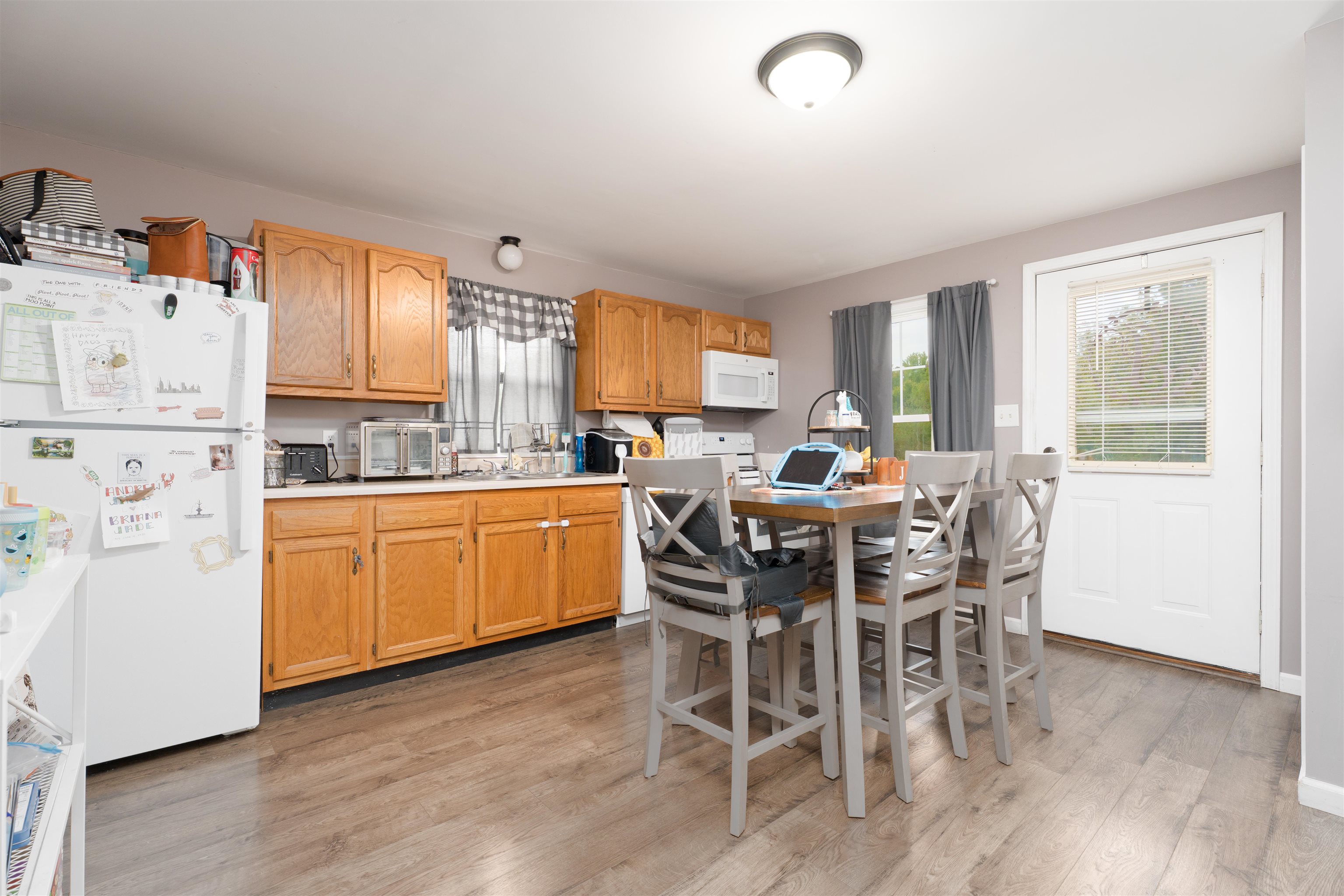 305 Harrison St., Hawesville, Kentucky 42348, 2 Bedrooms Bedrooms, ,1 BathroomBathrooms,Single Family Residence,For Sale,Harrison St.,93861