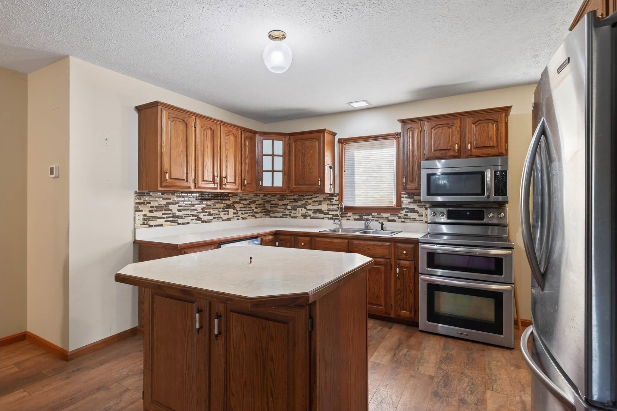 7538 Sunnydale Rd, Fordsville, Kentucky 42347, 3 Bedrooms Bedrooms, ,2 BathroomsBathrooms,Single Family Residence,For Sale,Sunnydale Rd,93873