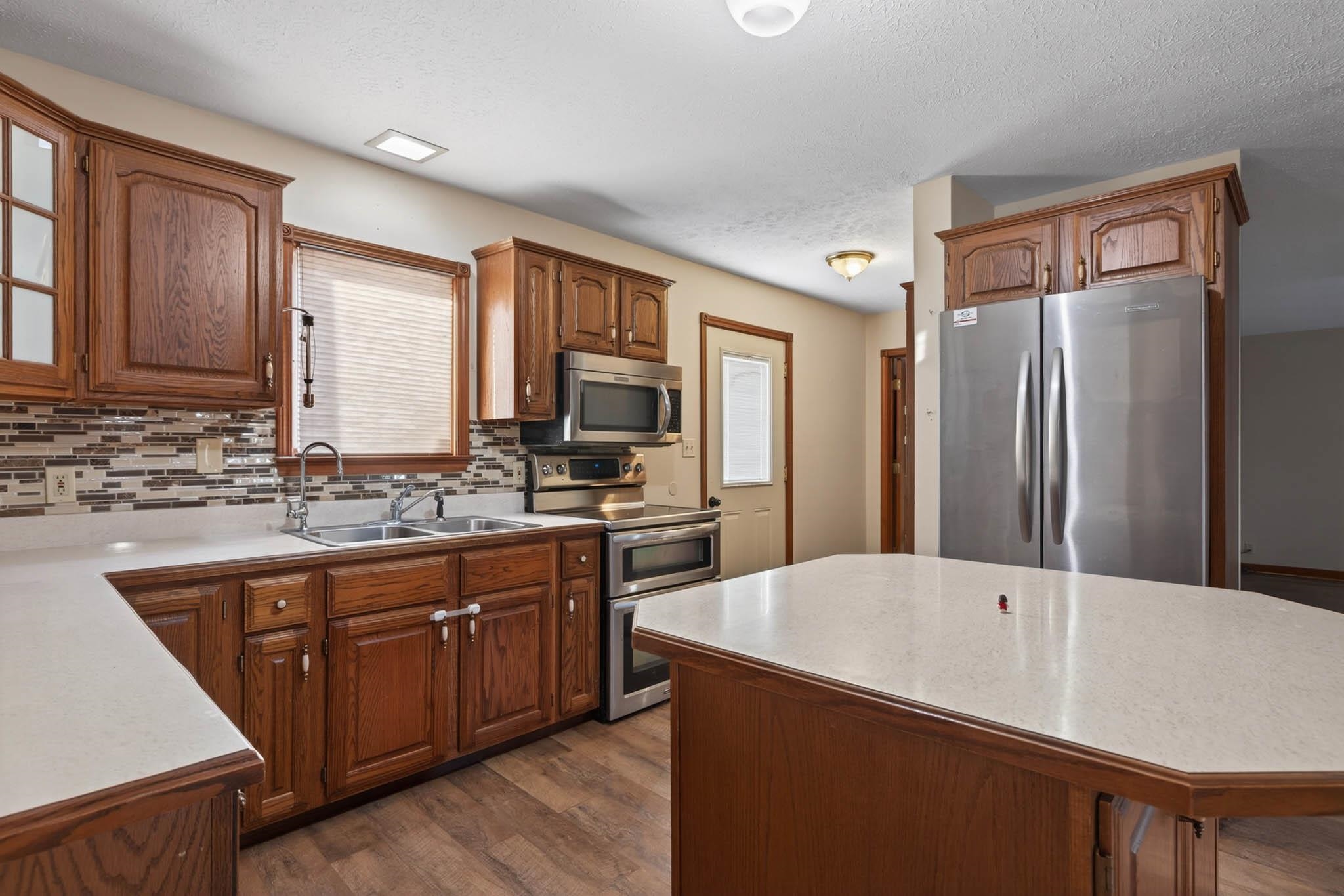 7538 Sunnydale Rd, Fordsville, Kentucky 42347, 3 Bedrooms Bedrooms, ,2 BathroomsBathrooms,Single Family Residence,For Sale,Sunnydale Rd,93873