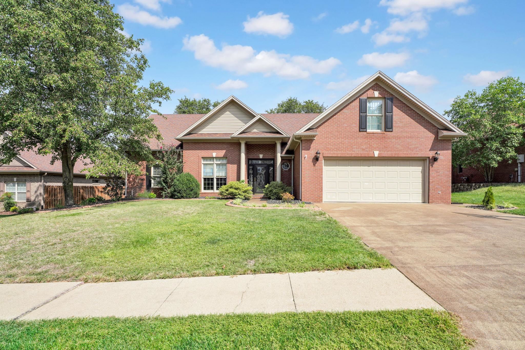 2981 Lost Lake Cove, Owensboro, Kentucky 42303, 4 Bedrooms Bedrooms, ,3 BathroomsBathrooms,Single Family Residence,For Sale,Lost Lake Cove,93874