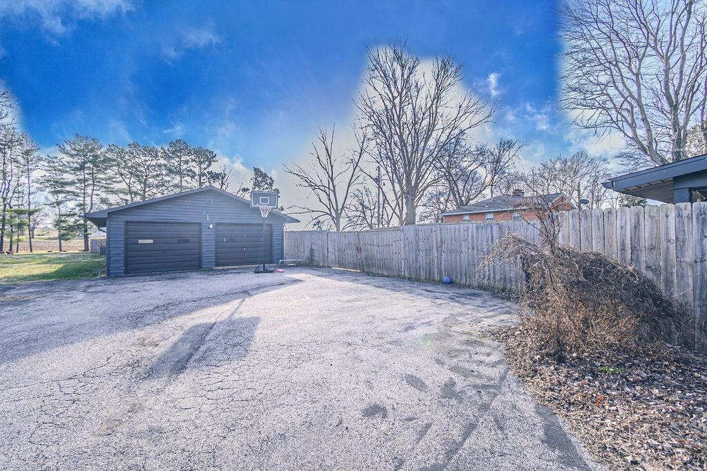 5618 Graham Ln, Owensboro, Kentucky 42303, 3 Bedrooms Bedrooms, ,2 BathroomsBathrooms,Single Family Residence,For Sale,Graham Ln,93879