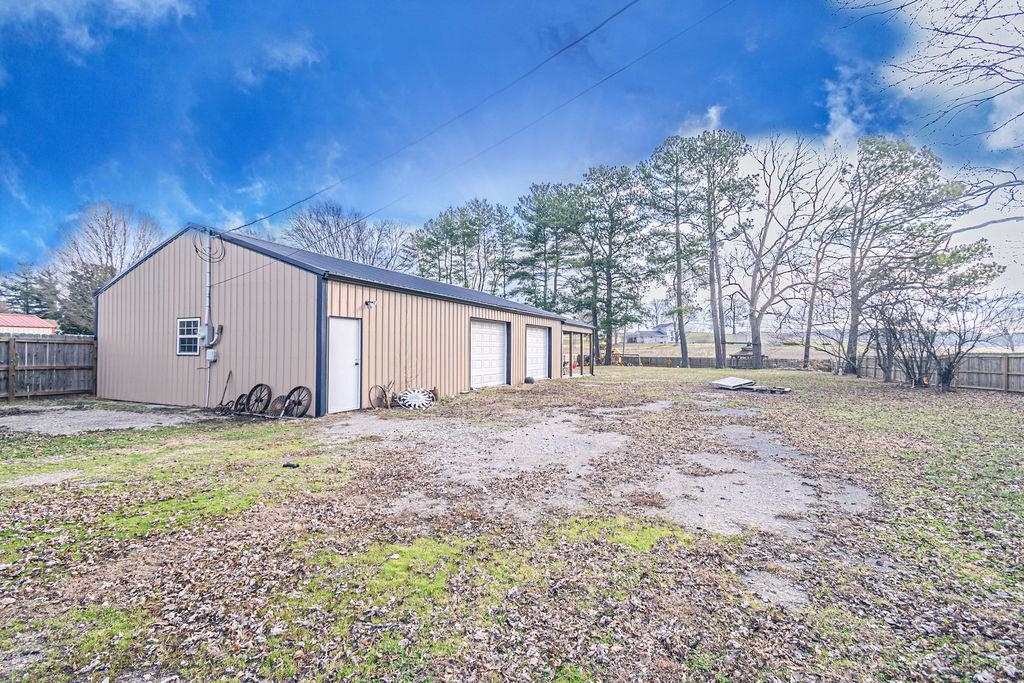 5618 Graham Ln, Owensboro, Kentucky 42303, 3 Bedrooms Bedrooms, ,2 BathroomsBathrooms,Single Family Residence,For Sale,Graham Ln,93879