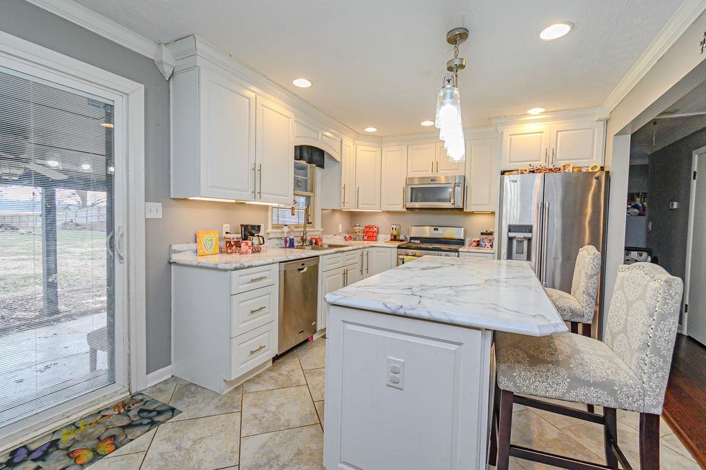 5618 Graham Ln, Owensboro, Kentucky 42303, 3 Bedrooms Bedrooms, ,2 BathroomsBathrooms,Single Family Residence,For Sale,Graham Ln,93879