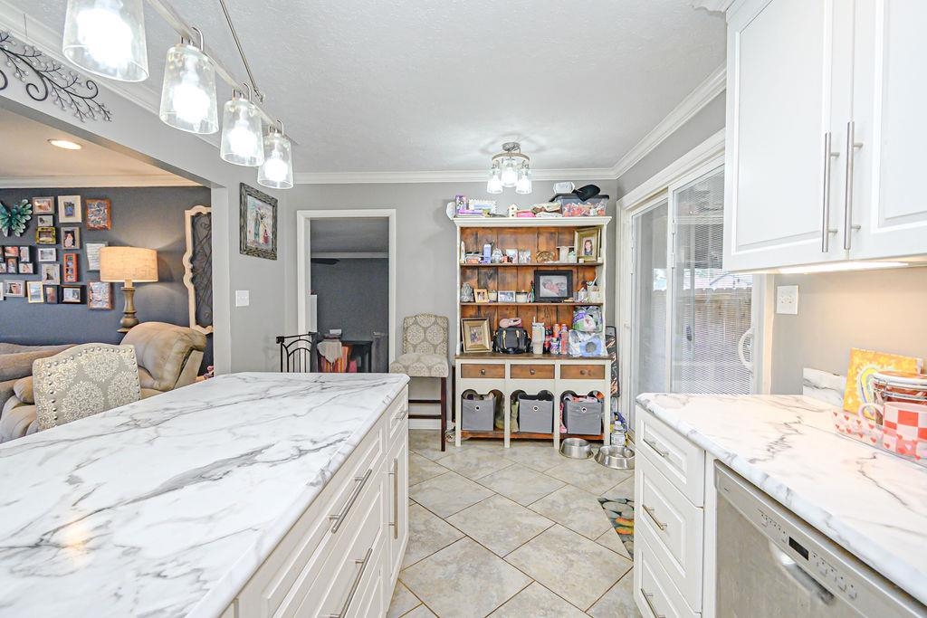 5618 Graham Ln, Owensboro, Kentucky 42303, 3 Bedrooms Bedrooms, ,2 BathroomsBathrooms,Single Family Residence,For Sale,Graham Ln,93879