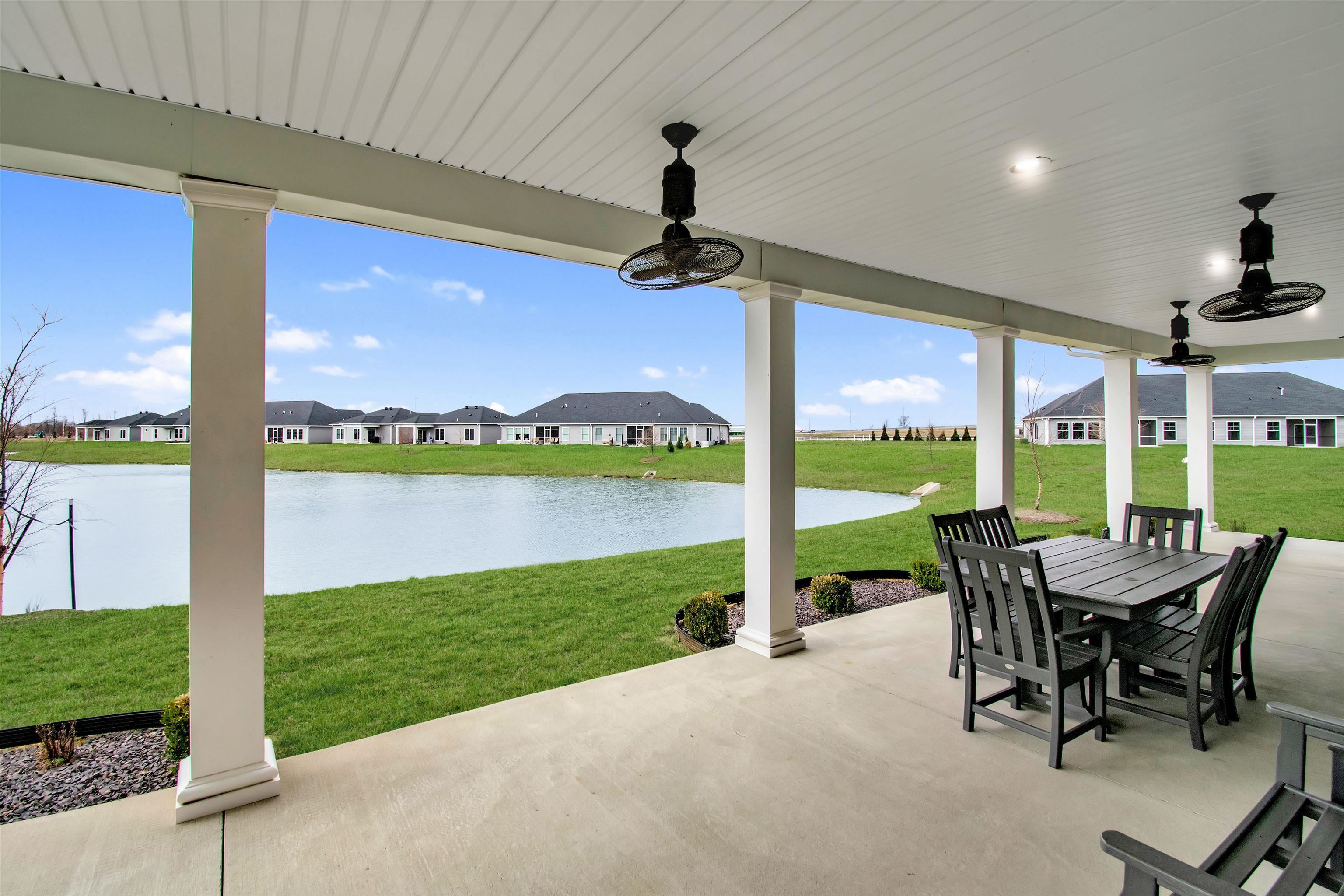 2469 Watson Circle, Owensboro, Kentucky 42301, 2 Bedrooms Bedrooms, ,2 BathroomsBathrooms,Single Family Residence,For Sale,Watson Circle,93884