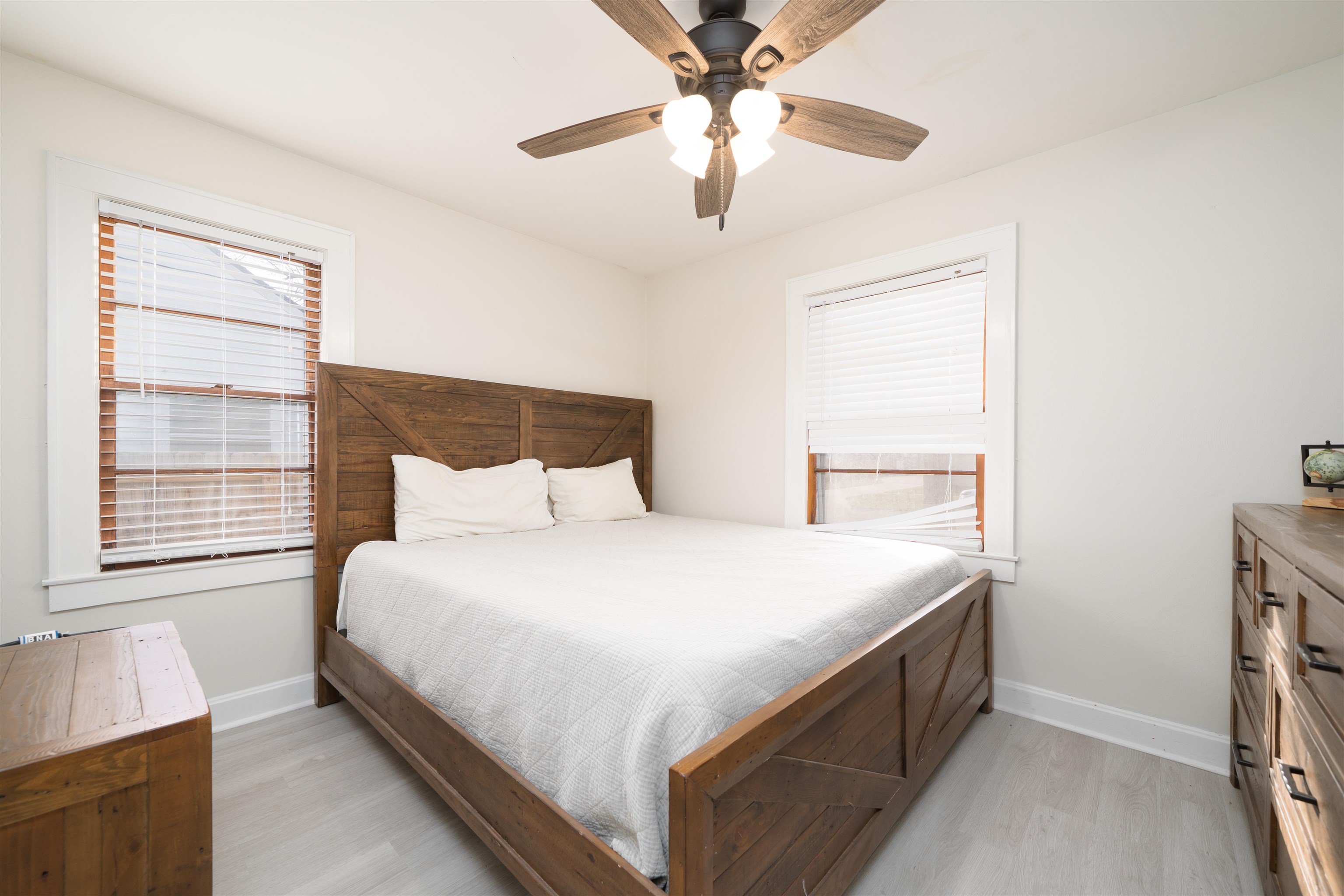 2723 Daviess St, Owensboro, Kentucky 42301, 2 Bedrooms Bedrooms, ,1 BathroomBathrooms,Single Family Residence,For Sale,Daviess St,93889