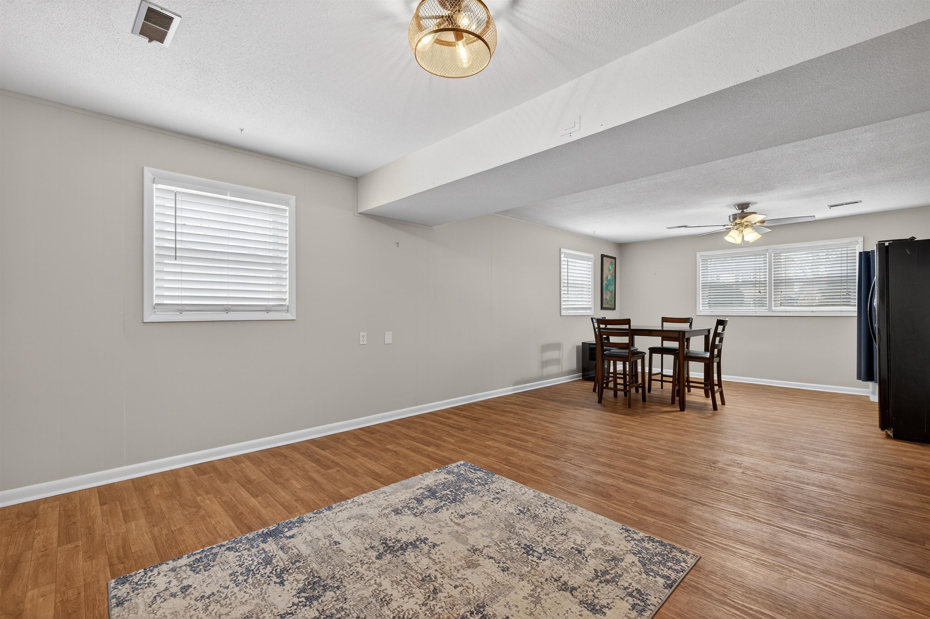 2323 Stratford, Owensboro, Kentucky 42301, 5 Bedrooms Bedrooms, ,2 BathroomsBathrooms,Single Family Residence,For Sale,Stratford,93890