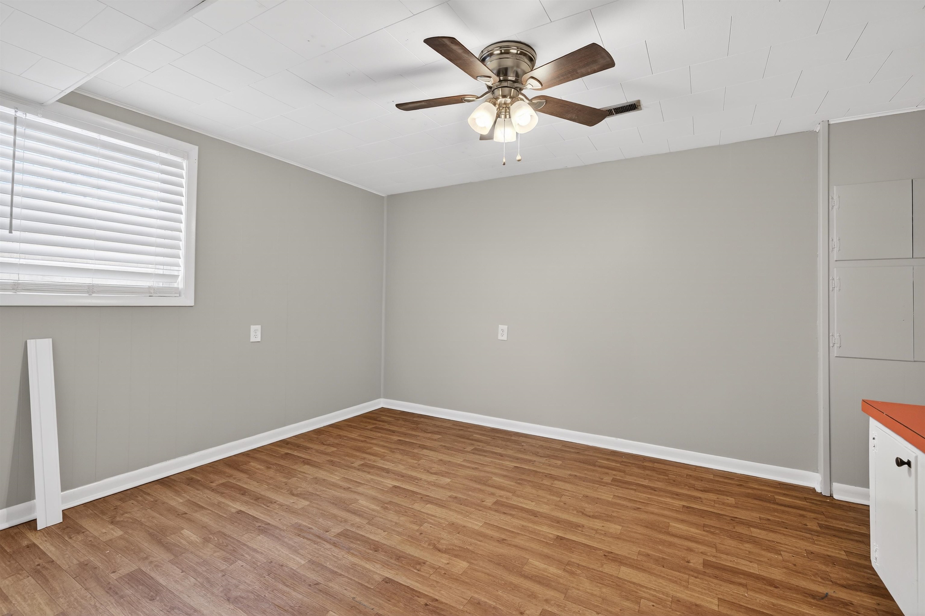 2323 Stratford, Owensboro, Kentucky 42301, 5 Bedrooms Bedrooms, ,2 BathroomsBathrooms,Single Family Residence,For Sale,Stratford,93890