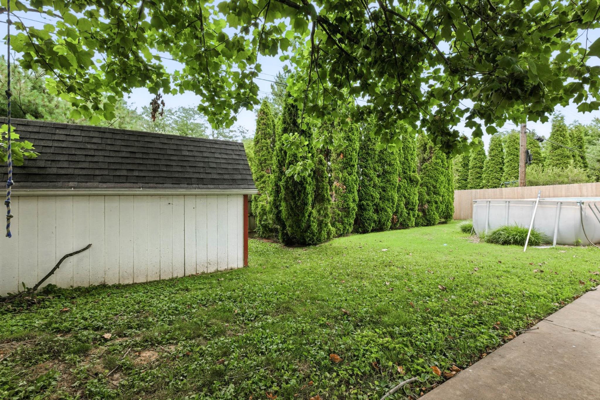 2323 Stratford, Owensboro, Kentucky 42301, 5 Bedrooms Bedrooms, ,2 BathroomsBathrooms,Single Family Residence,For Sale,Stratford,93890