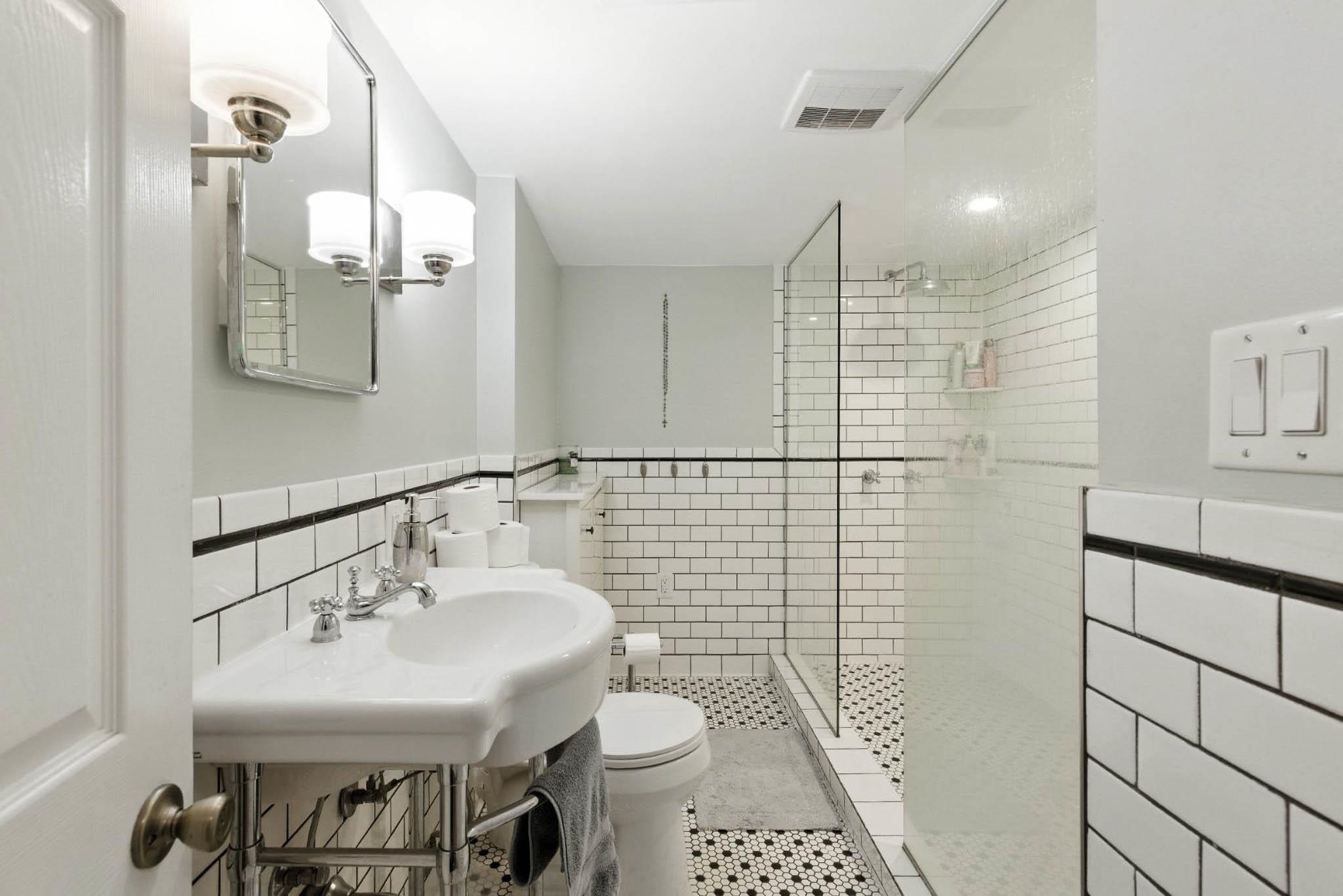 2323 Stratford, Owensboro, Kentucky 42301, 5 Bedrooms Bedrooms, ,2 BathroomsBathrooms,Single Family Residence,For Sale,Stratford,93890