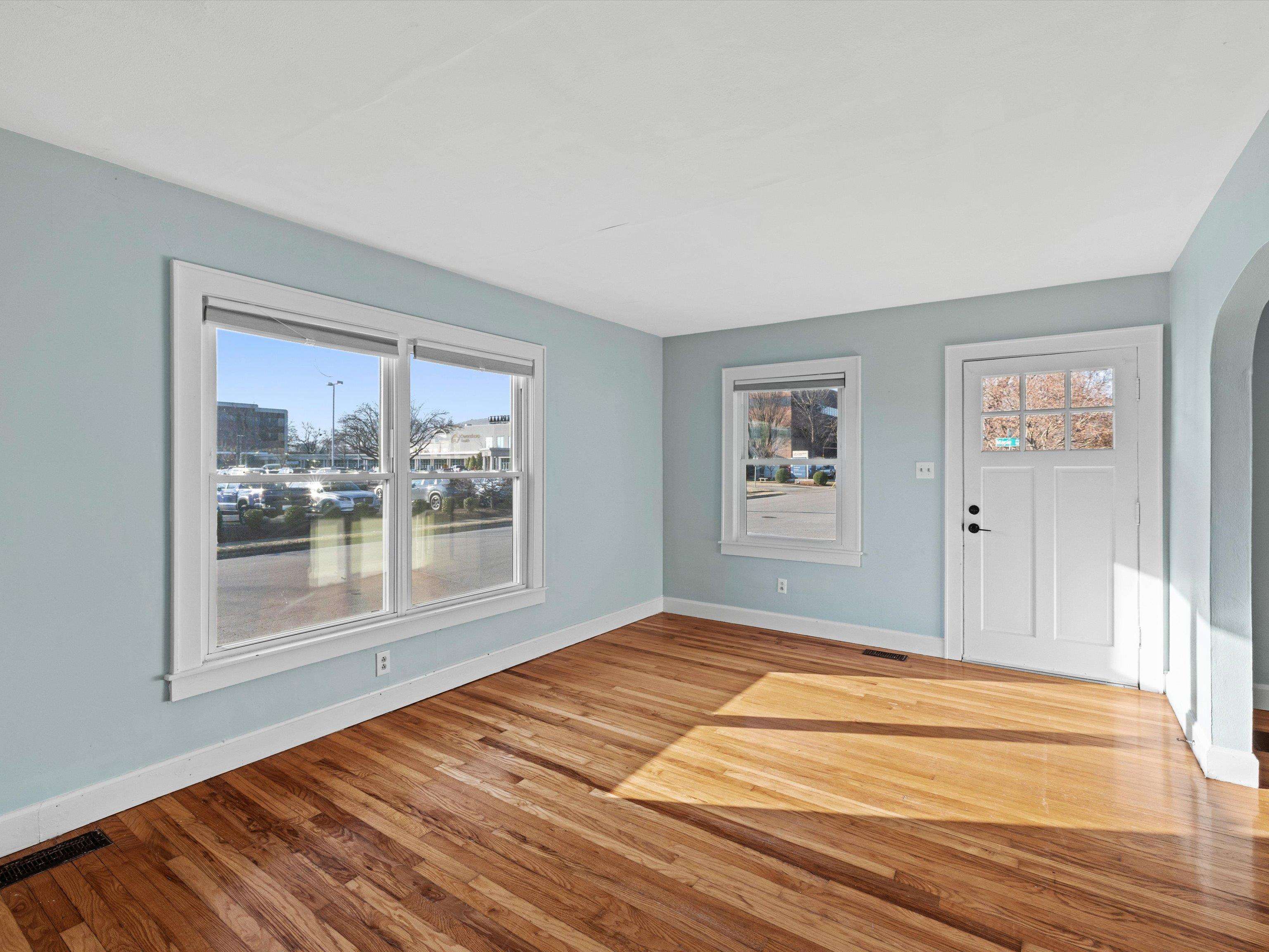 914 Maple Ave, Owensboro, Kentucky 42301, 2 Bedrooms Bedrooms, ,1 BathroomBathrooms,Single Family Residence,For Sale,Maple Ave,93891