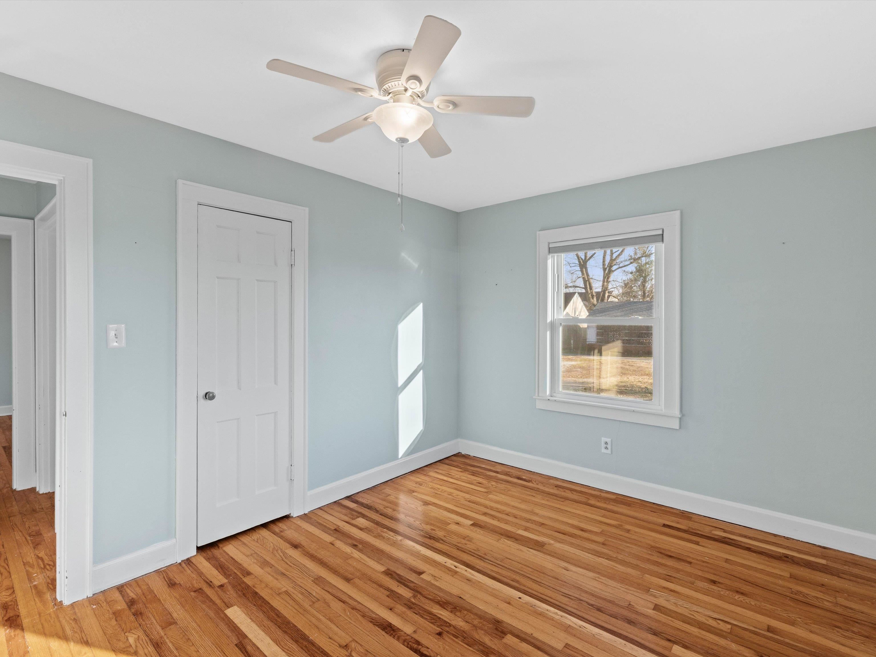 914 Maple Ave, Owensboro, Kentucky 42301, 2 Bedrooms Bedrooms, ,1 BathroomBathrooms,Single Family Residence,For Sale,Maple Ave,93891