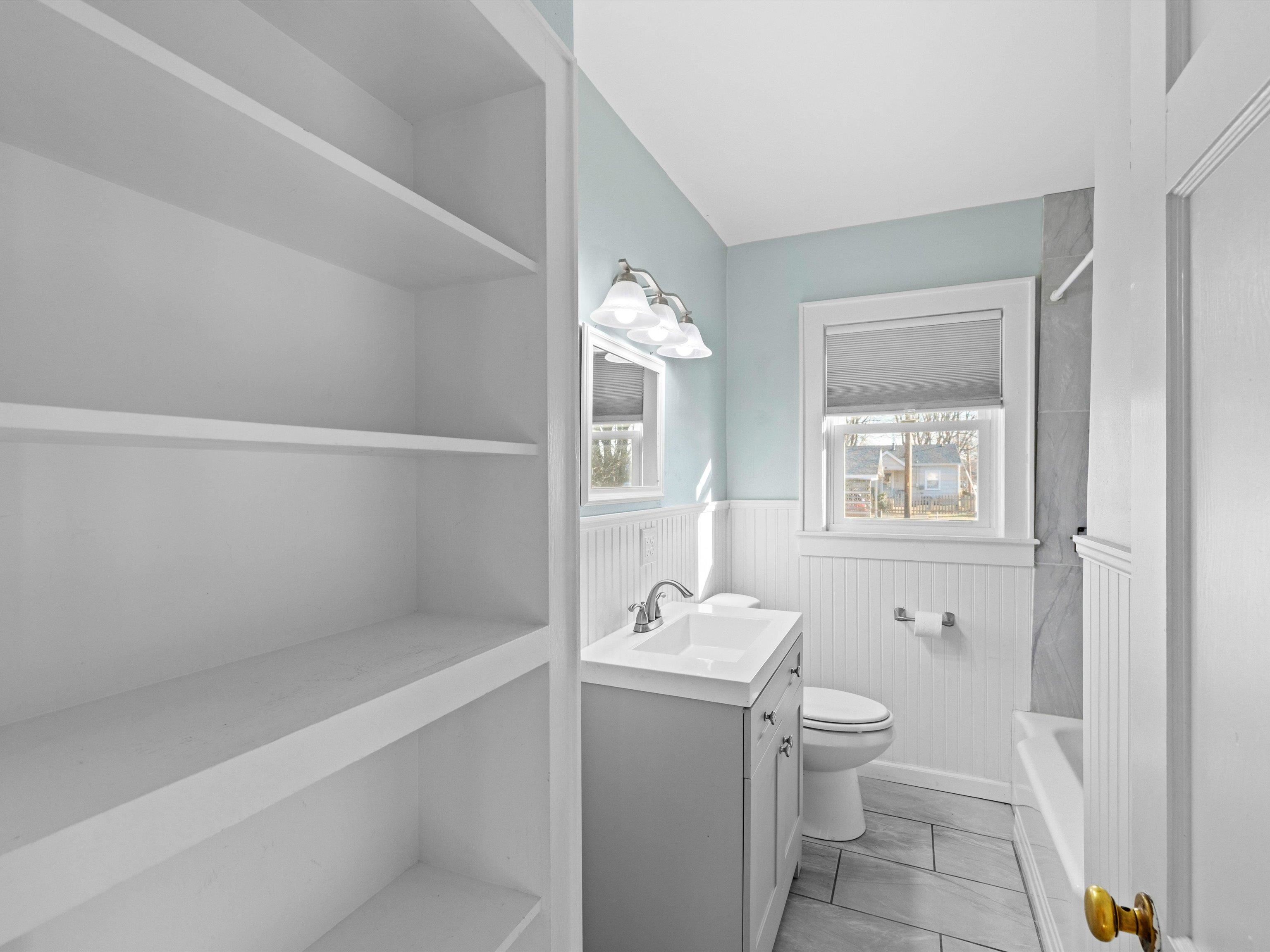 914 Maple Ave, Owensboro, Kentucky 42301, 2 Bedrooms Bedrooms, ,1 BathroomBathrooms,Single Family Residence,For Sale,Maple Ave,93891