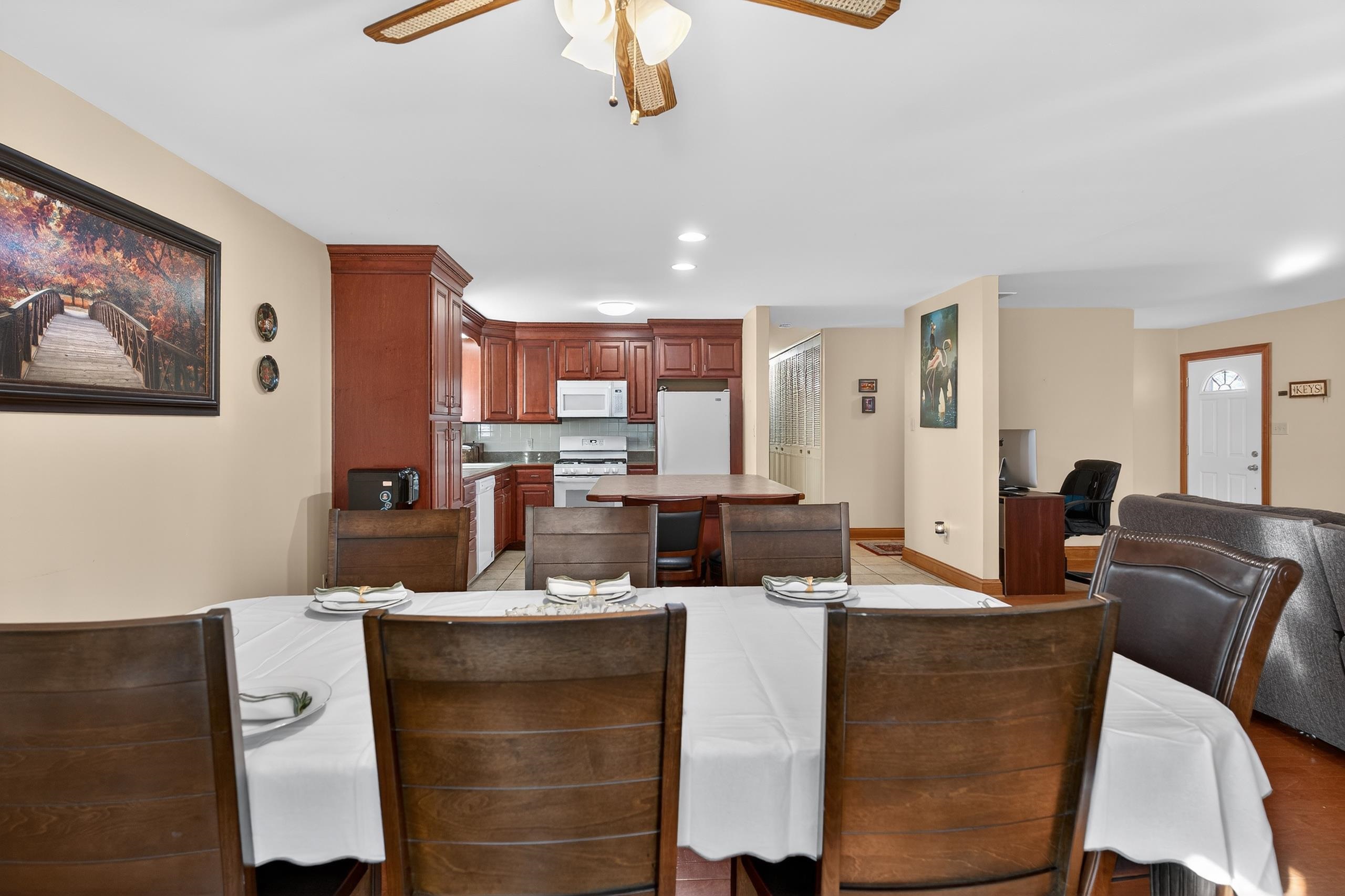 2303 Chateaugay Loop, Owensboro, Kentucky 42301, 3 Bedrooms Bedrooms, ,2 BathroomsBathrooms,Single Family Residence,For Sale,Chateaugay Loop,93892