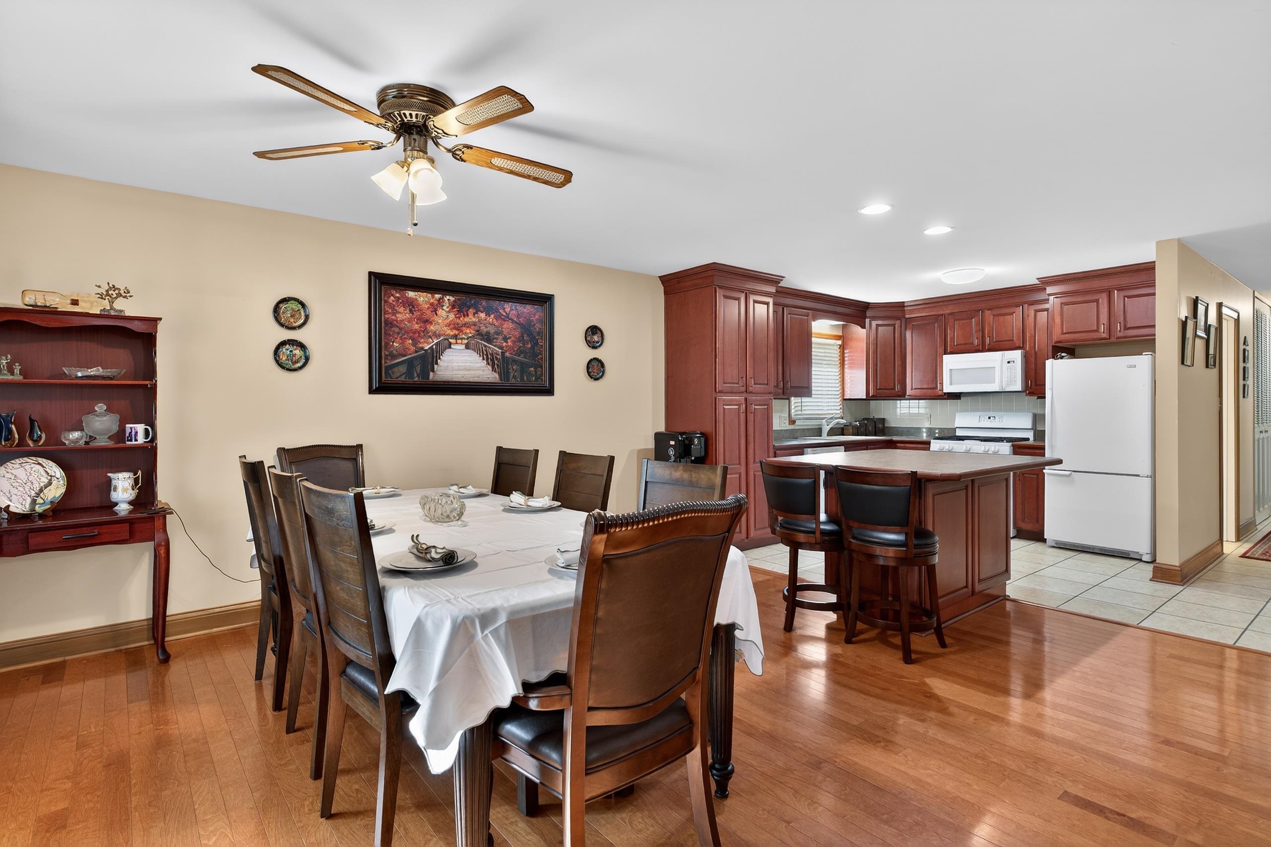 2303 Chateaugay Loop, Owensboro, Kentucky 42301, 3 Bedrooms Bedrooms, ,2 BathroomsBathrooms,Single Family Residence,For Sale,Chateaugay Loop,93892