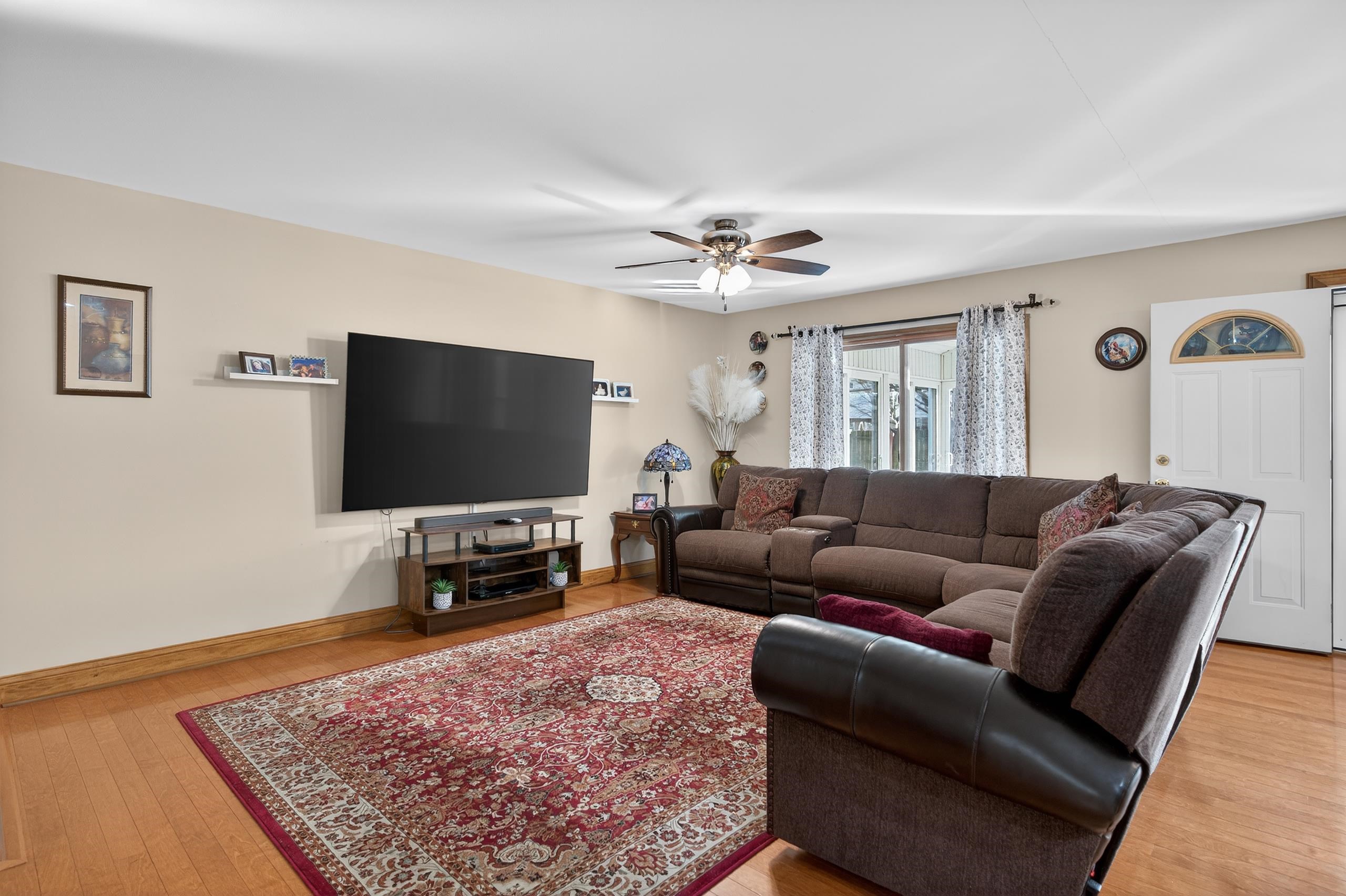 2303 Chateaugay Loop, Owensboro, Kentucky 42301, 3 Bedrooms Bedrooms, ,2 BathroomsBathrooms,Single Family Residence,For Sale,Chateaugay Loop,93892