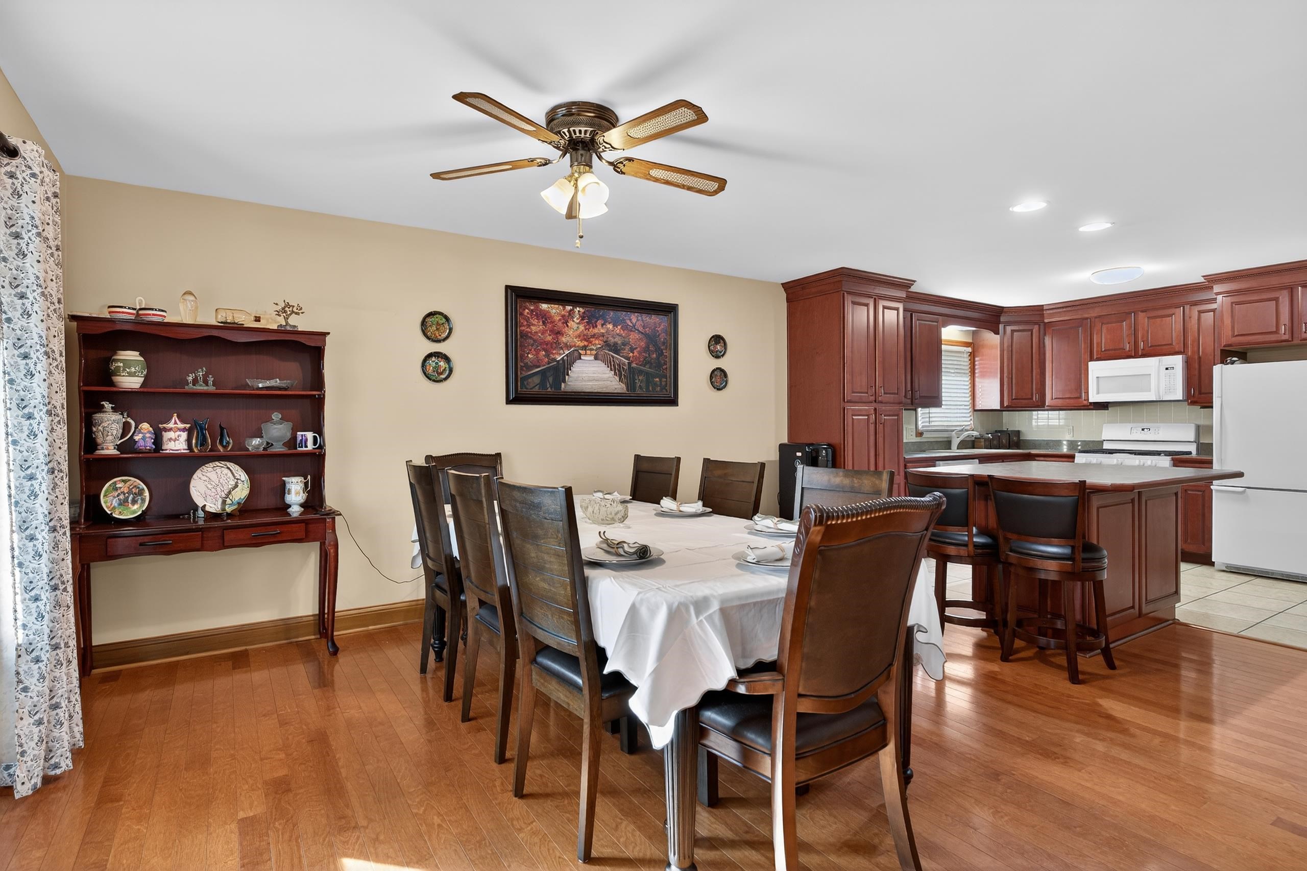 2303 Chateaugay Loop, Owensboro, Kentucky 42301, 3 Bedrooms Bedrooms, ,2 BathroomsBathrooms,Single Family Residence,For Sale,Chateaugay Loop,93892