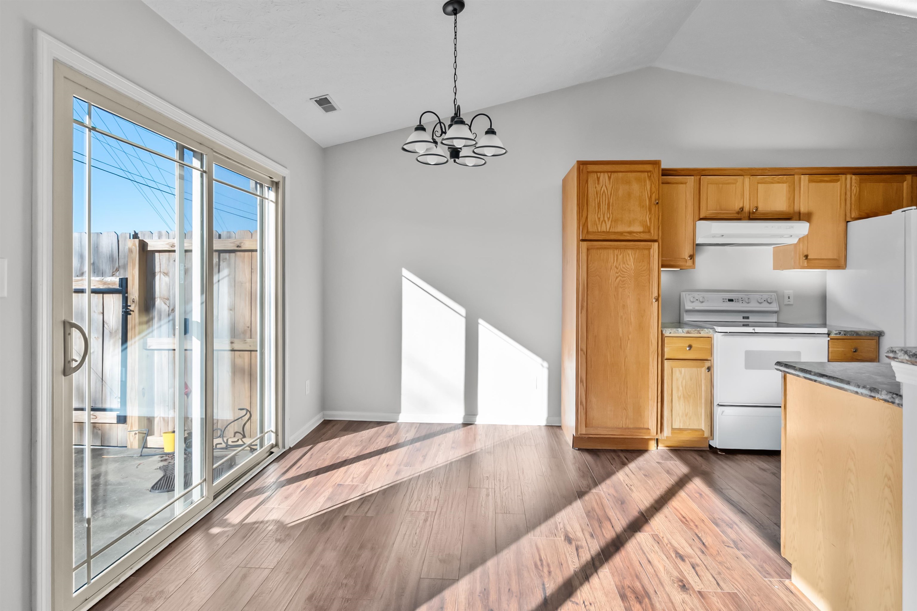 3124 Harness Loop, Owensboro, Kentucky 42303, 3 Bedrooms Bedrooms, ,2 BathroomsBathrooms,Single Family Residence,For Sale,Harness Loop,93895