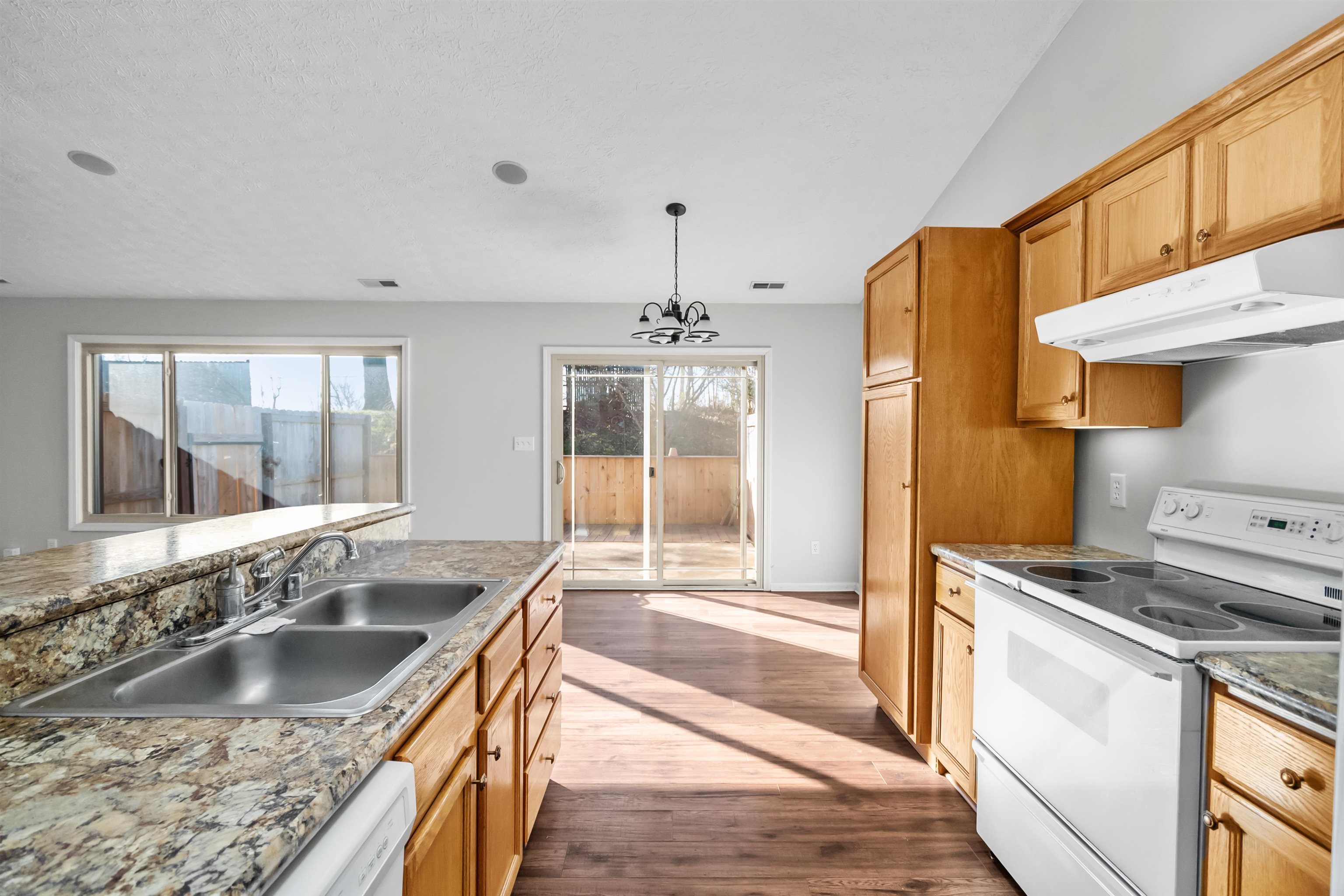 3124 Harness Loop, Owensboro, Kentucky 42303, 3 Bedrooms Bedrooms, ,2 BathroomsBathrooms,Single Family Residence,For Sale,Harness Loop,93895