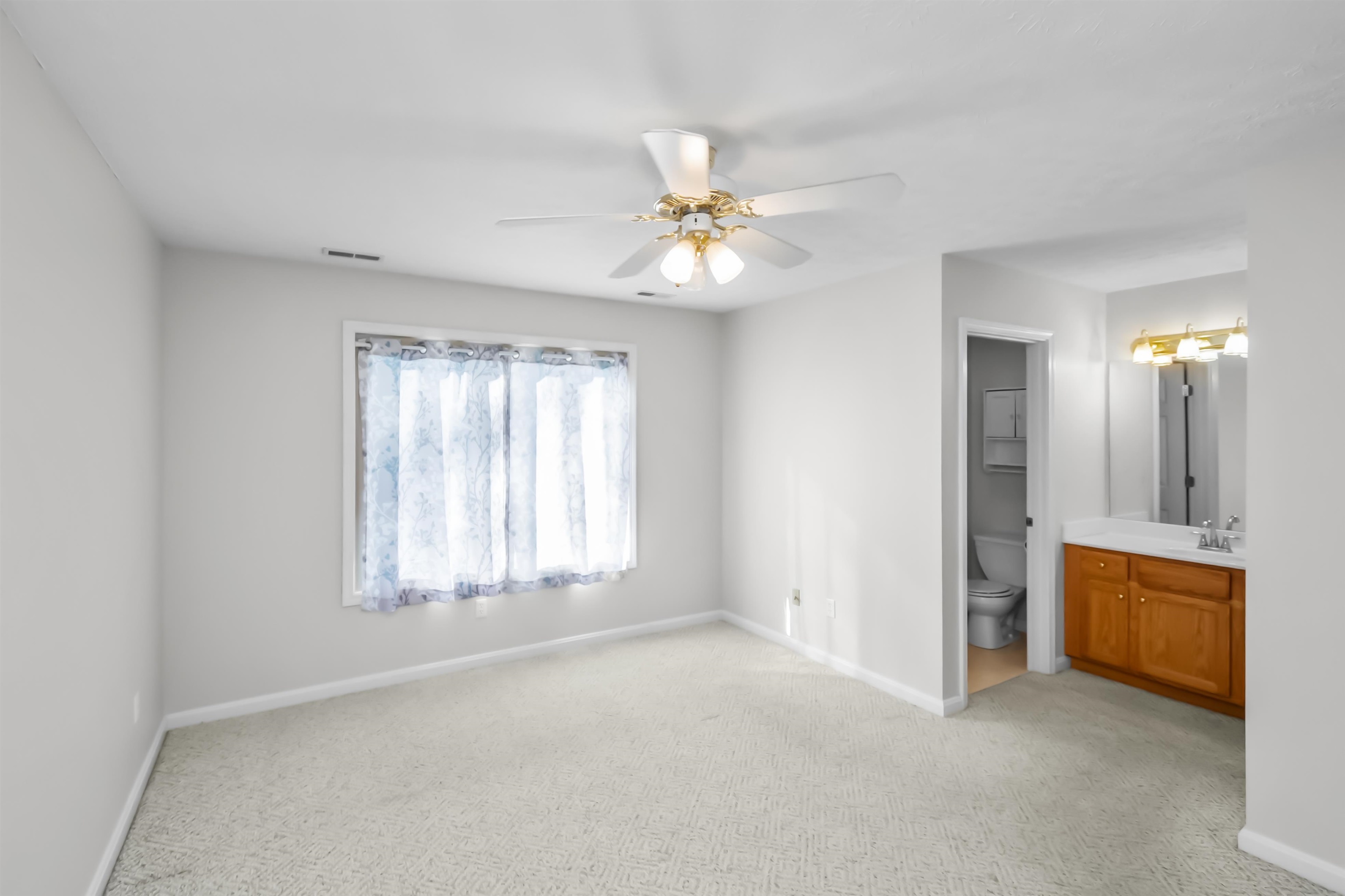 3124 Harness Loop, Owensboro, Kentucky 42303, 3 Bedrooms Bedrooms, ,2 BathroomsBathrooms,Single Family Residence,For Sale,Harness Loop,93895