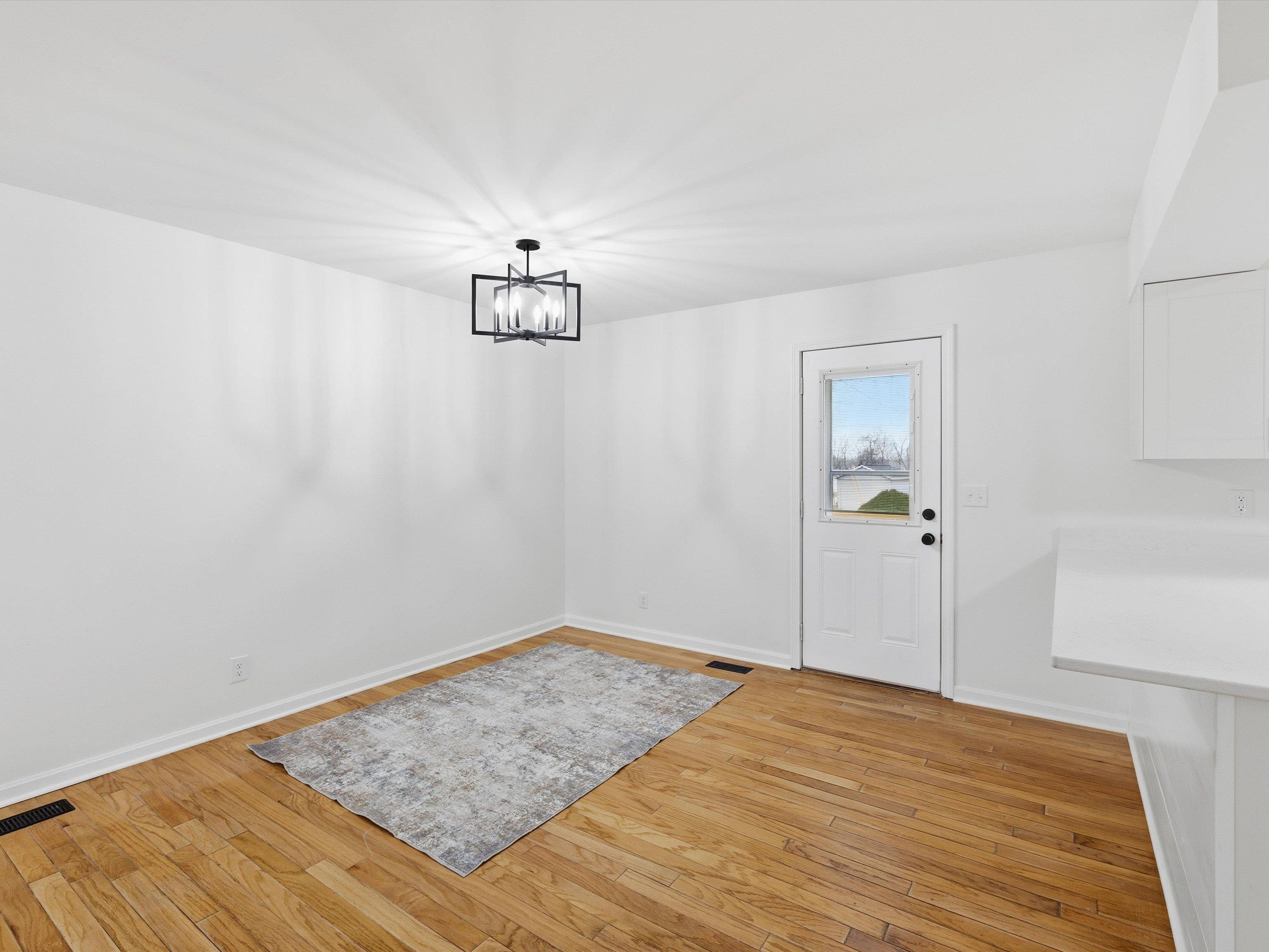 995 Ernest Lane, Henderson, Kentucky 42420, 3 Bedrooms Bedrooms, ,3 BathroomsBathrooms,Single Family Residence,For Sale,Ernest Lane,93896