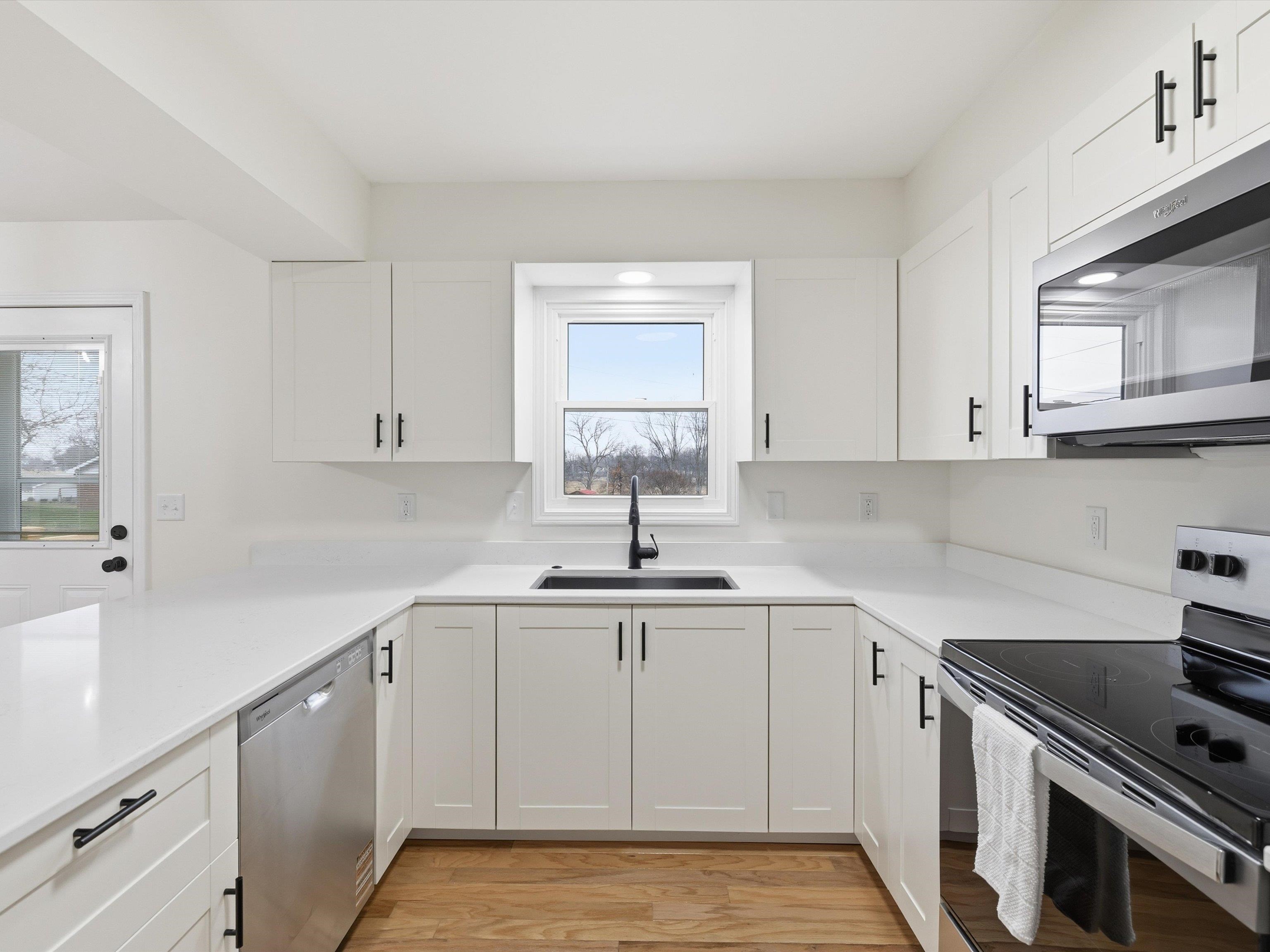 995 Ernest Lane, Henderson, Kentucky 42420, 3 Bedrooms Bedrooms, ,3 BathroomsBathrooms,Single Family Residence,For Sale,Ernest Lane,93896