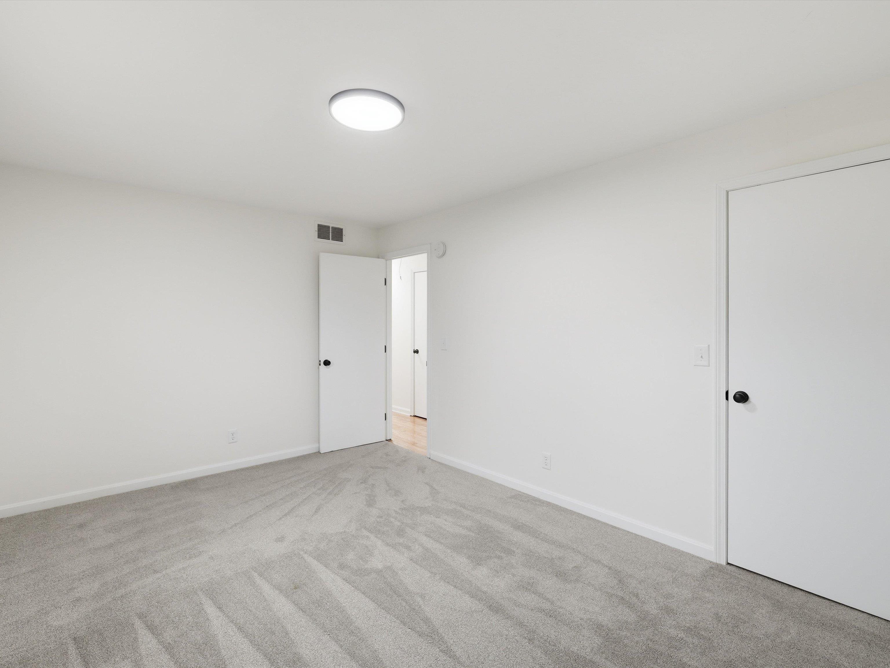 995 Ernest Lane, Henderson, Kentucky 42420, 3 Bedrooms Bedrooms, ,3 BathroomsBathrooms,Single Family Residence,For Sale,Ernest Lane,93896