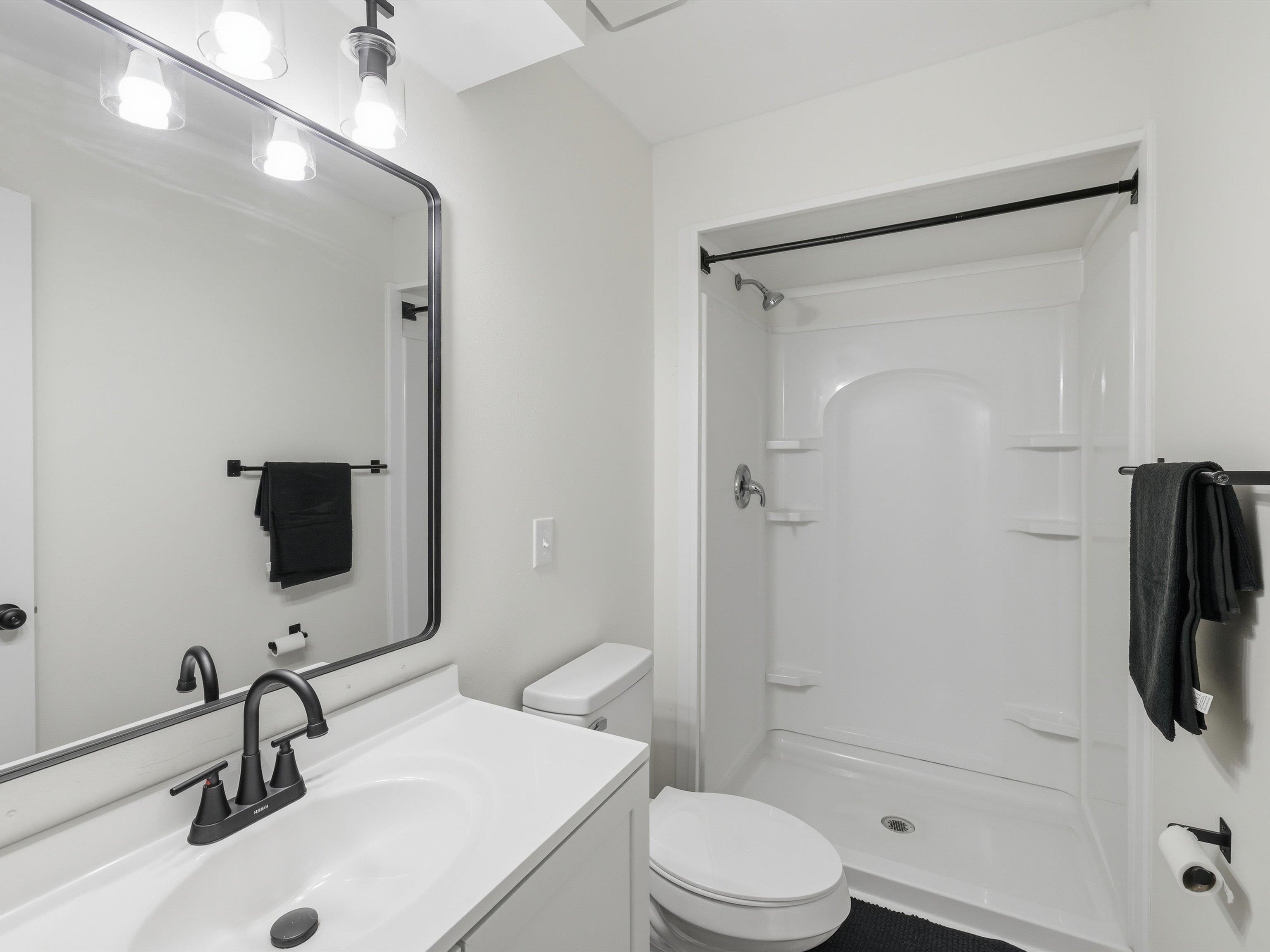 995 Ernest Lane, Henderson, Kentucky 42420, 3 Bedrooms Bedrooms, ,3 BathroomsBathrooms,Single Family Residence,For Sale,Ernest Lane,93896