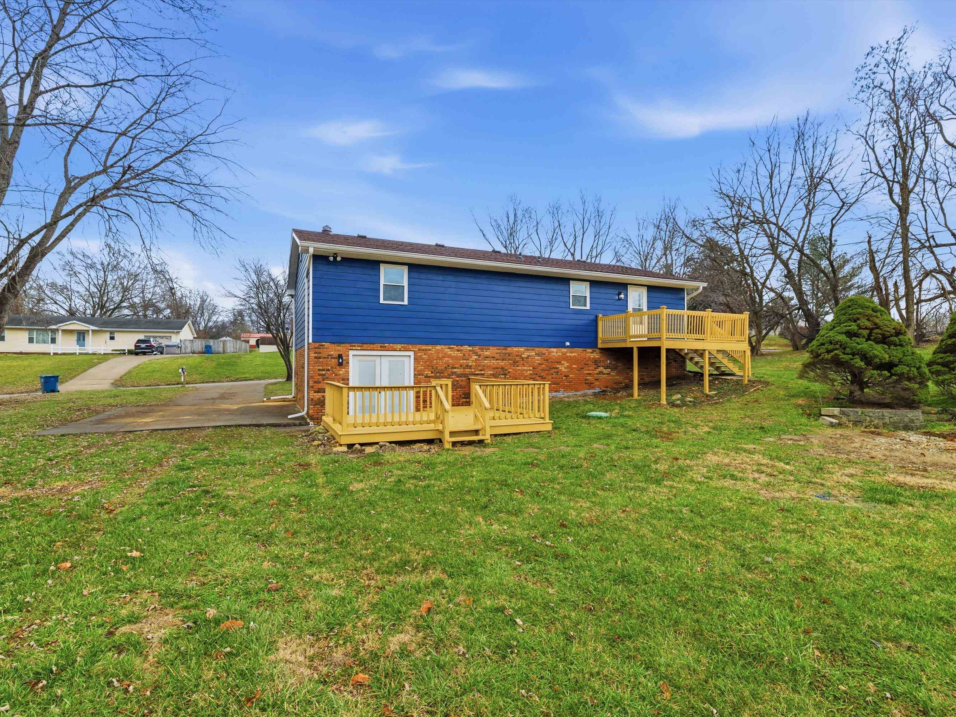 995 Ernest Lane, Henderson, Kentucky 42420, 3 Bedrooms Bedrooms, ,3 BathroomsBathrooms,Single Family Residence,For Sale,Ernest Lane,93896