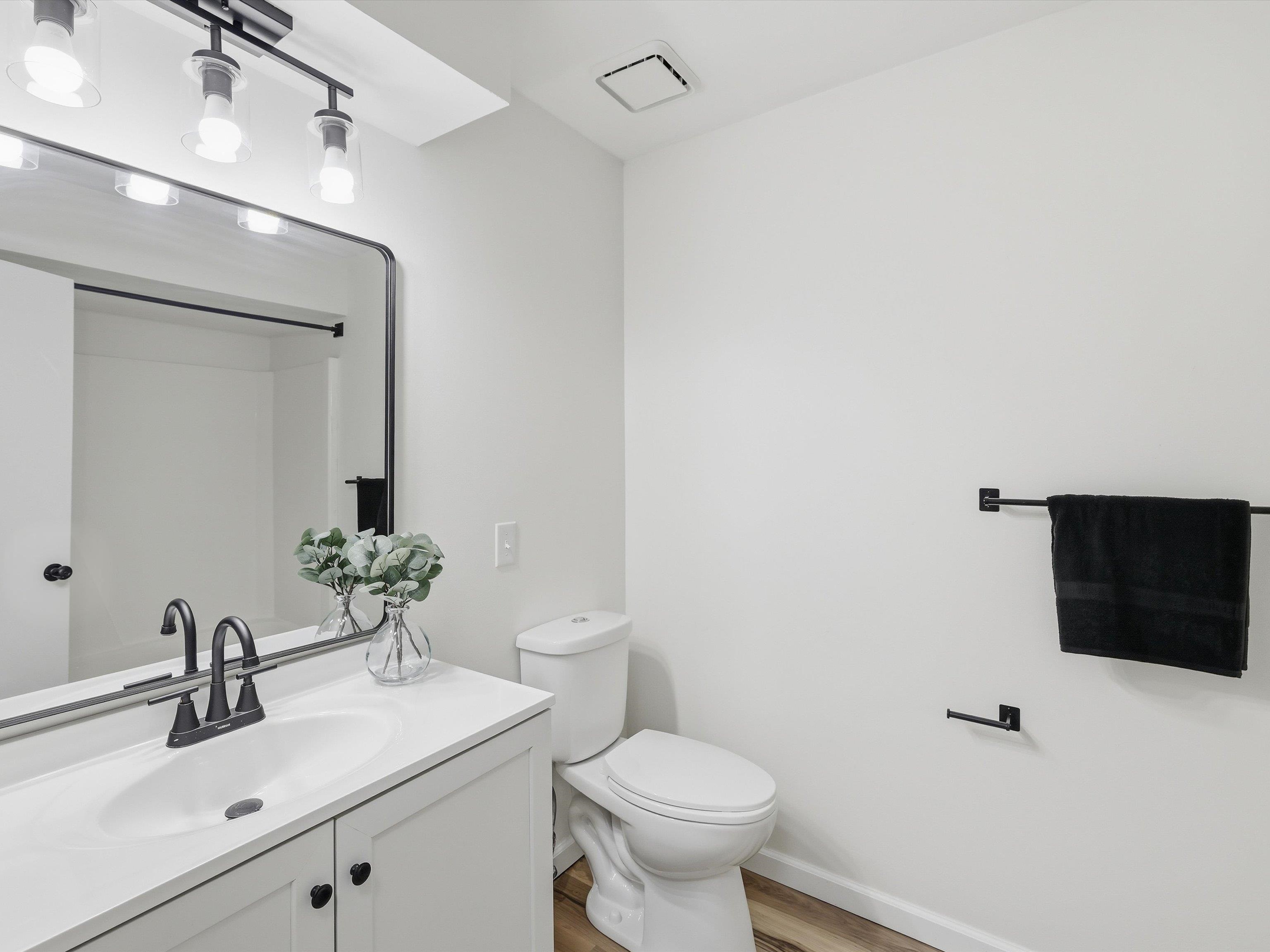 995 Ernest Lane, Henderson, Kentucky 42420, 3 Bedrooms Bedrooms, ,3 BathroomsBathrooms,Single Family Residence,For Sale,Ernest Lane,93896