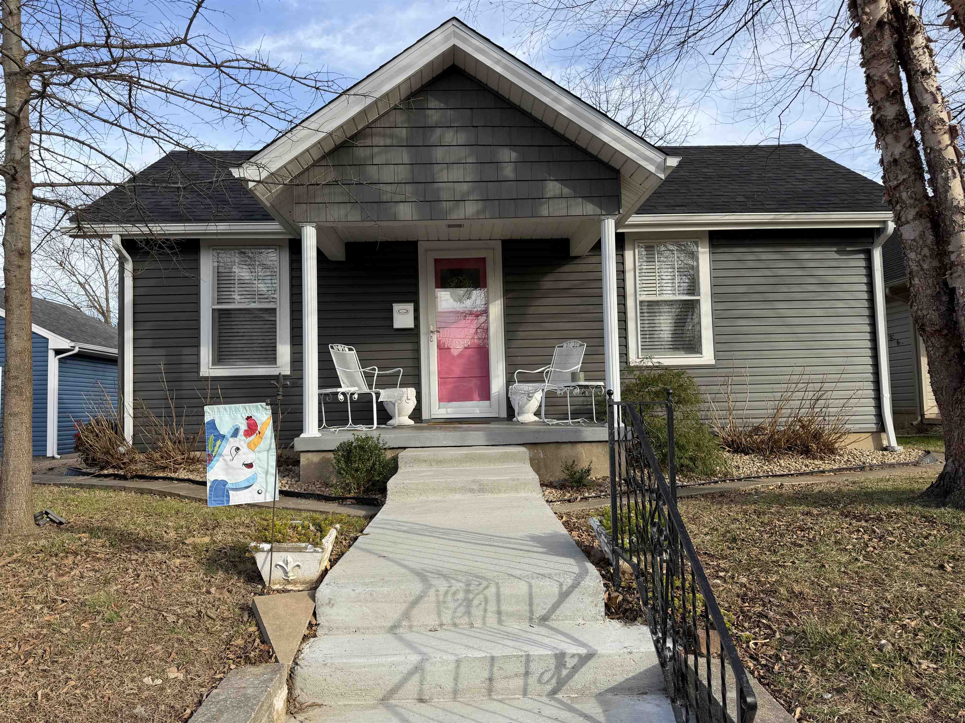 25 Maple Street, Owensboro, Kentucky 42301, 3 Bedrooms Bedrooms, ,2 BathroomsBathrooms,Single Family Residence,For Sale,Maple Street,93897