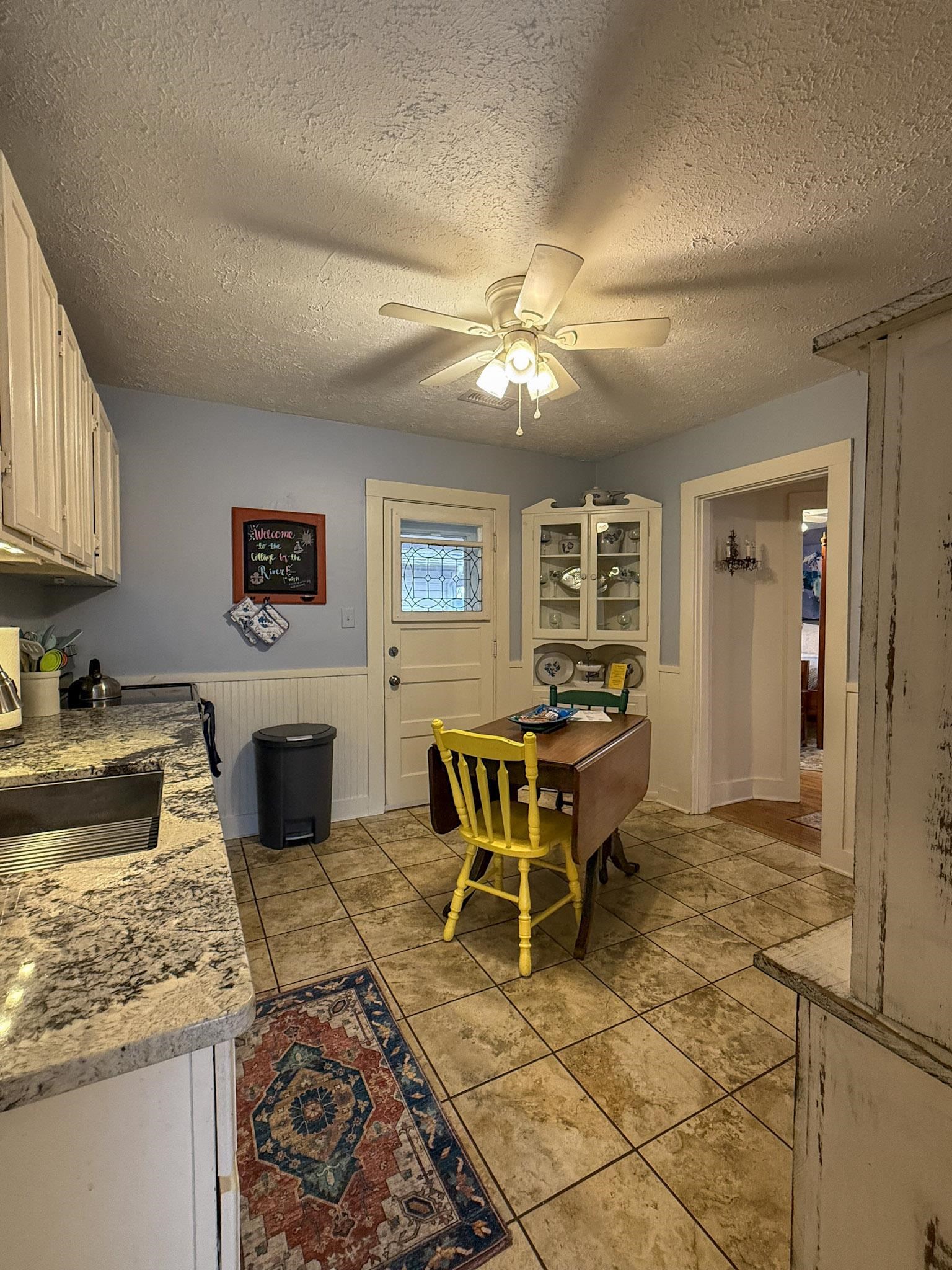 25 Maple Street, Owensboro, Kentucky 42301, 3 Bedrooms Bedrooms, ,2 BathroomsBathrooms,Single Family Residence,For Sale,Maple Street,93897