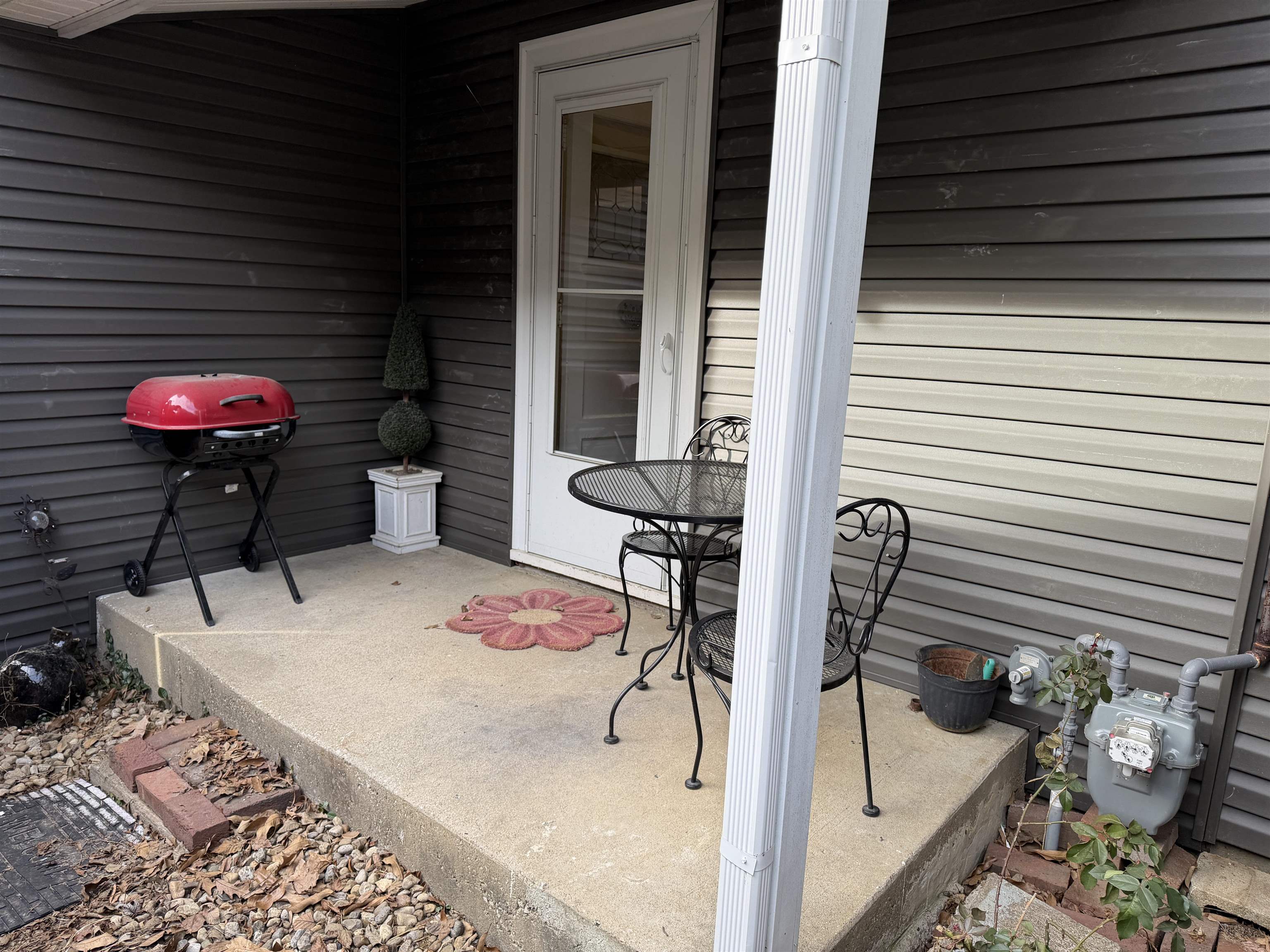 25 Maple Street, Owensboro, Kentucky 42301, 3 Bedrooms Bedrooms, ,2 BathroomsBathrooms,Single Family Residence,For Sale,Maple Street,93897