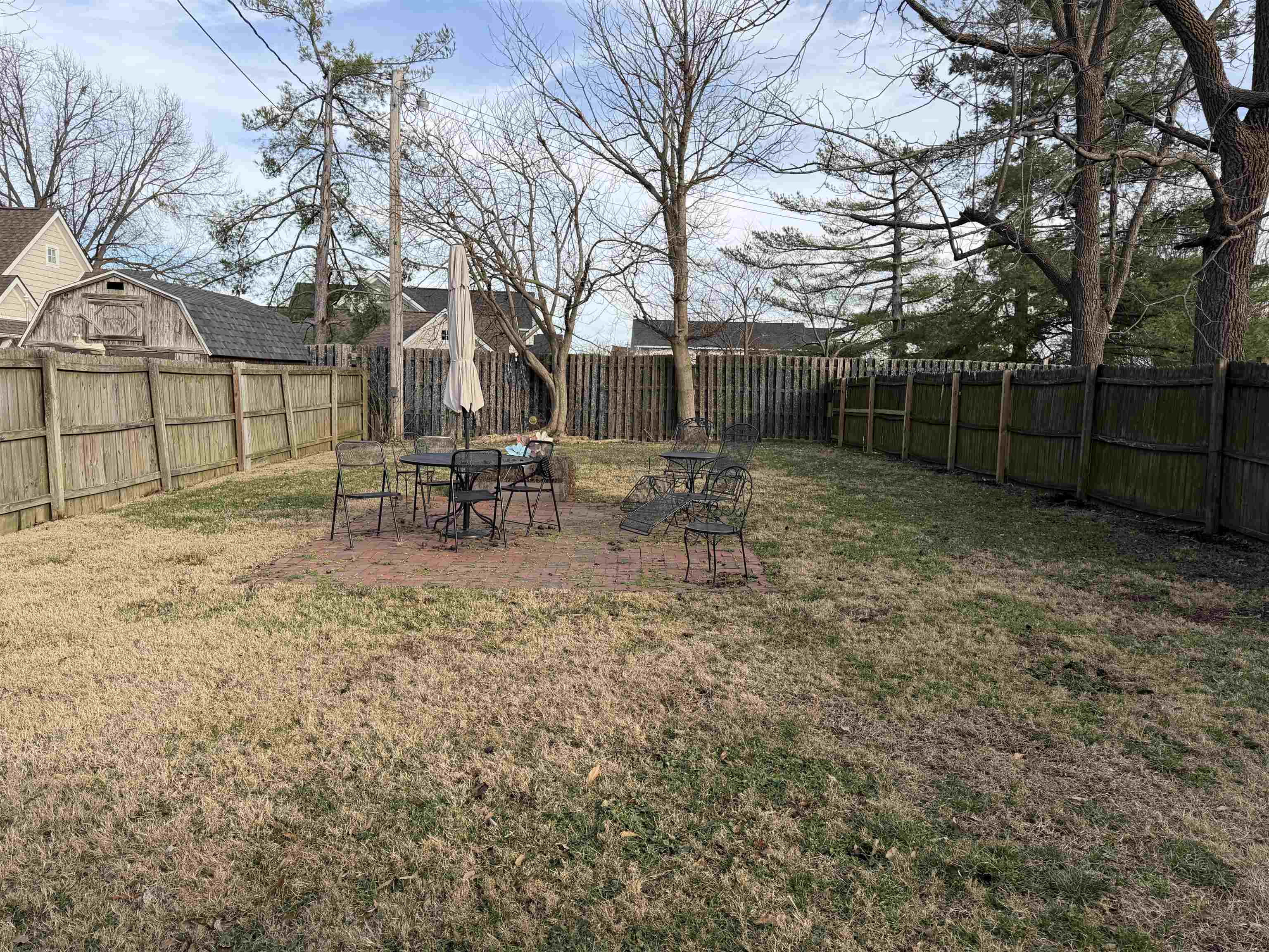 25 Maple Street, Owensboro, Kentucky 42301, 3 Bedrooms Bedrooms, ,2 BathroomsBathrooms,Single Family Residence,For Sale,Maple Street,93897