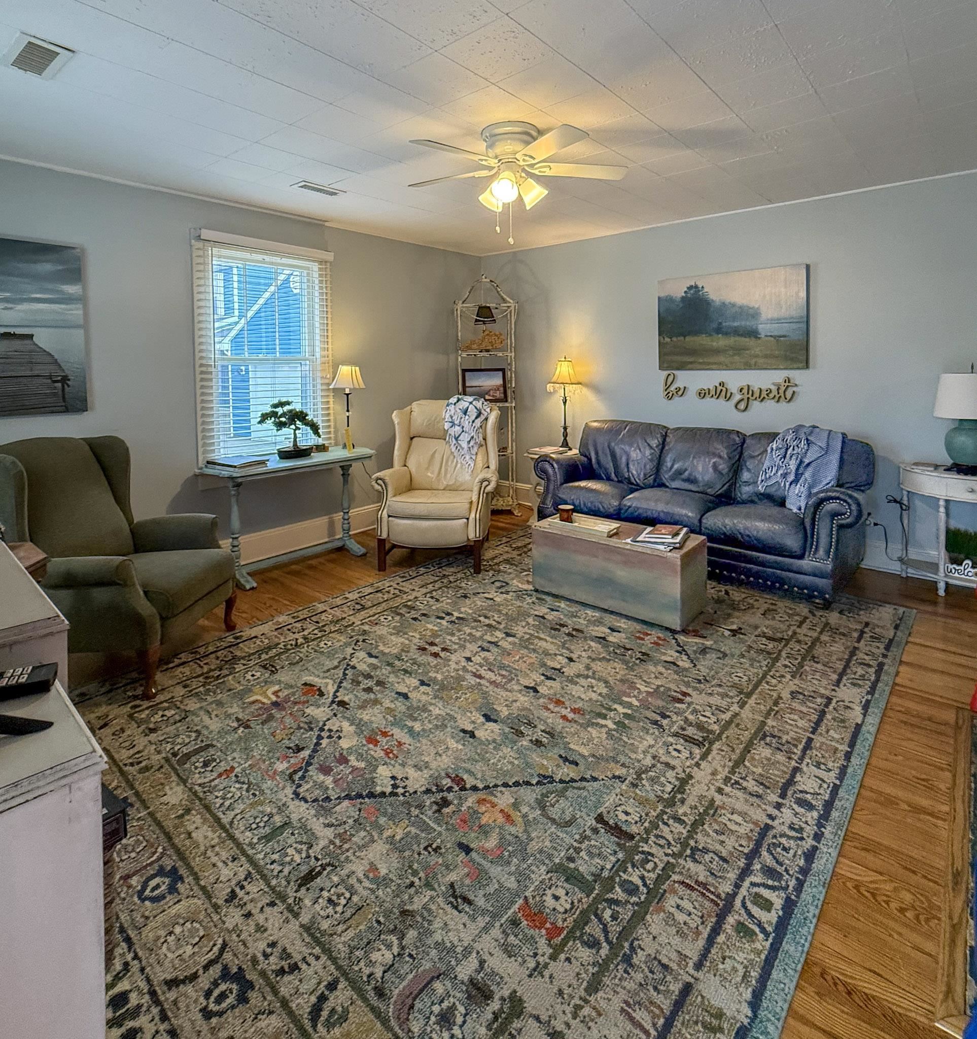 25 Maple Street, Owensboro, Kentucky 42301, 3 Bedrooms Bedrooms, ,2 BathroomsBathrooms,Single Family Residence,For Sale,Maple Street,93897