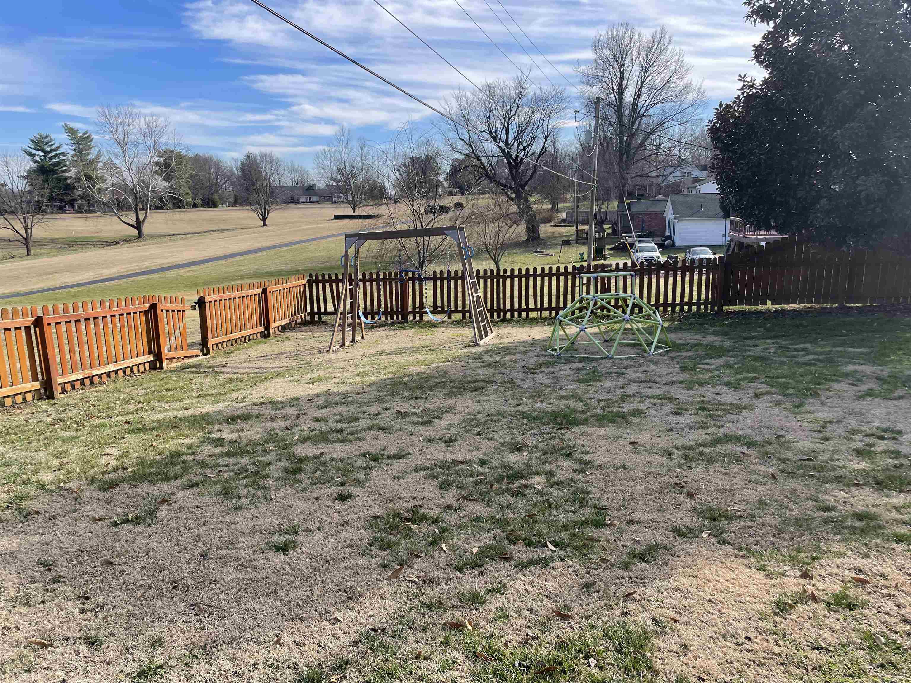 4409 Taylor Dr, Owensboro, Kentucky 42303, 3 Bedrooms Bedrooms, ,2 BathroomsBathrooms,Single Family Residence,For Sale,Taylor Dr,93899