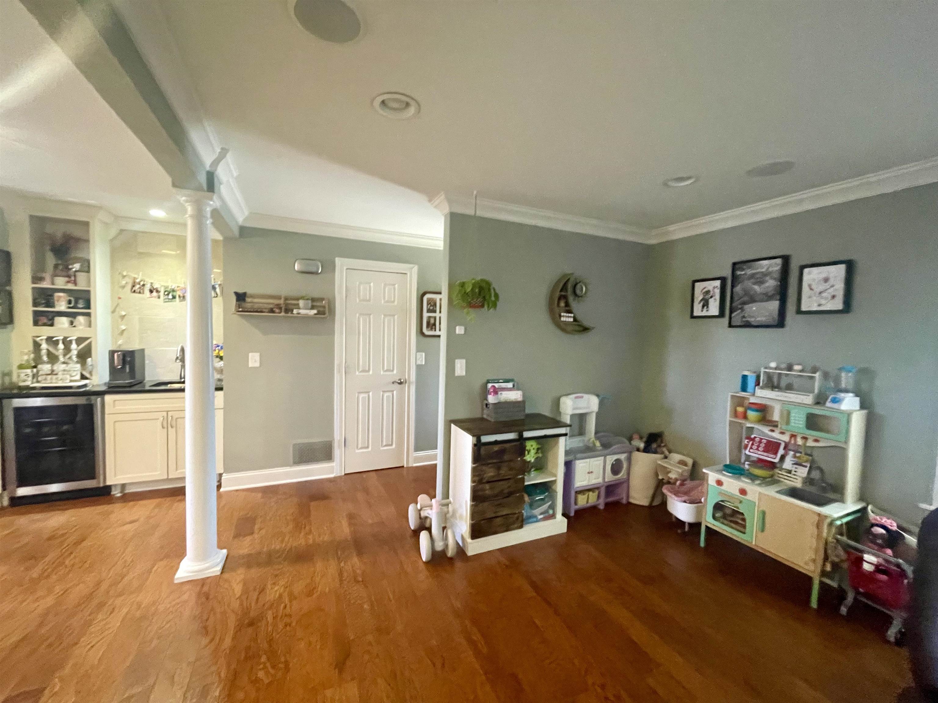 4409 Taylor Dr, Owensboro, Kentucky 42303, 3 Bedrooms Bedrooms, ,2 BathroomsBathrooms,Single Family Residence,For Sale,Taylor Dr,93899