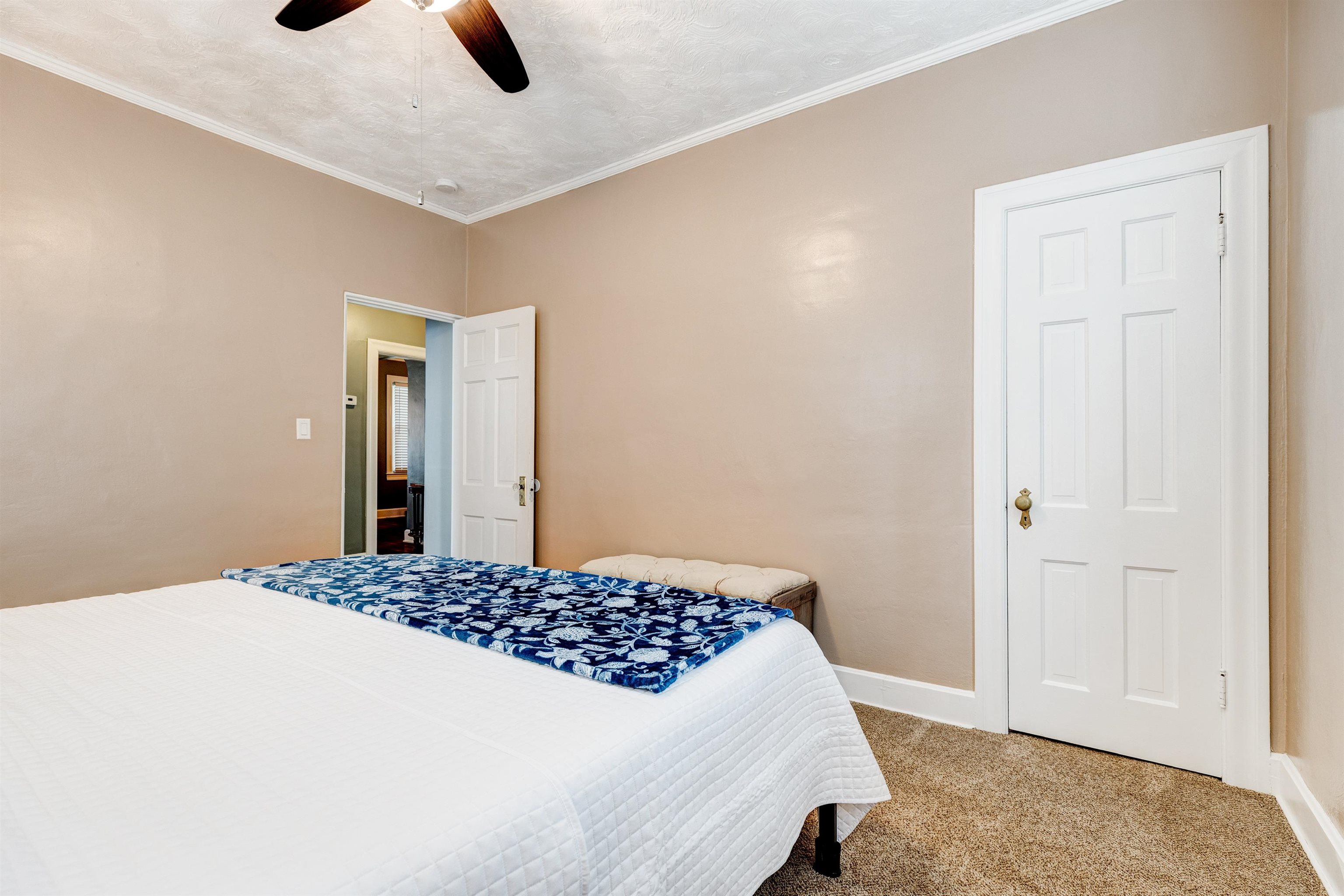 2212 Locust Street, Owensboro, Kentucky 42301, 3 Bedrooms Bedrooms, ,2 BathroomsBathrooms,Single Family Residence,For Sale,Locust Street,93902