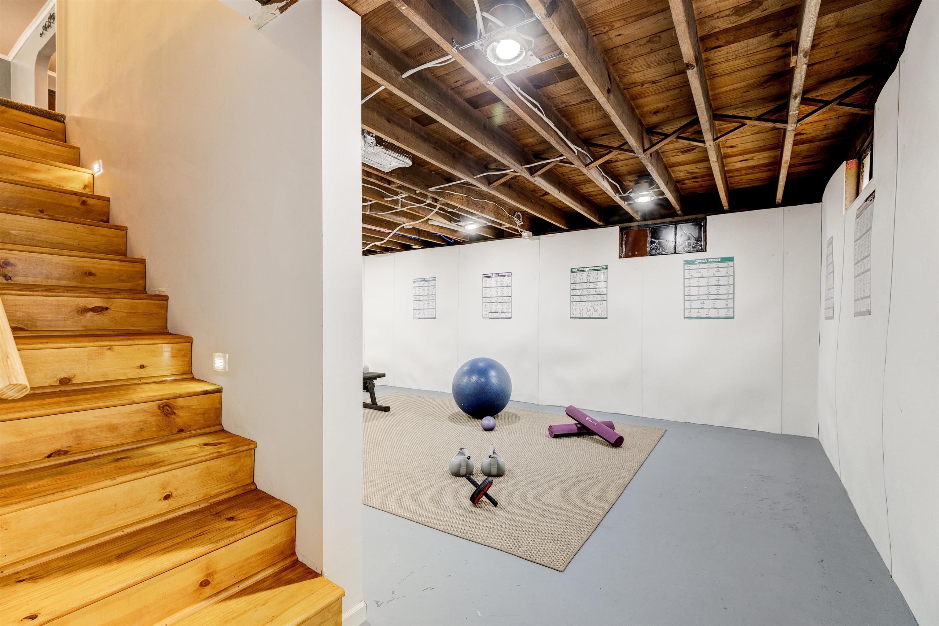 2212 Locust Street, Owensboro, Kentucky 42301, 3 Bedrooms Bedrooms, ,2 BathroomsBathrooms,Single Family Residence,For Sale,Locust Street,93902