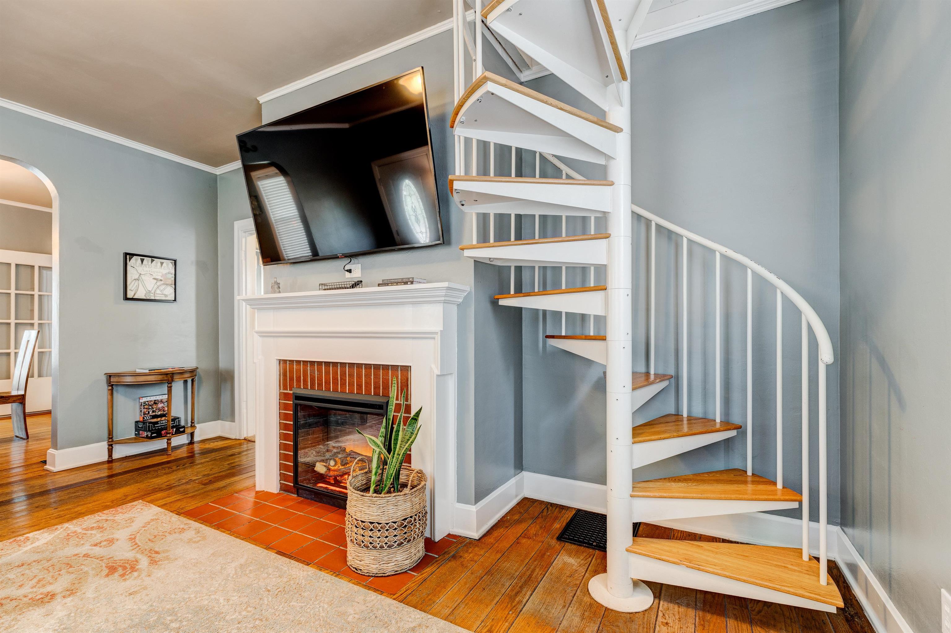 2212 Locust Street, Owensboro, Kentucky 42301, 3 Bedrooms Bedrooms, ,2 BathroomsBathrooms,Single Family Residence,For Sale,Locust Street,93902