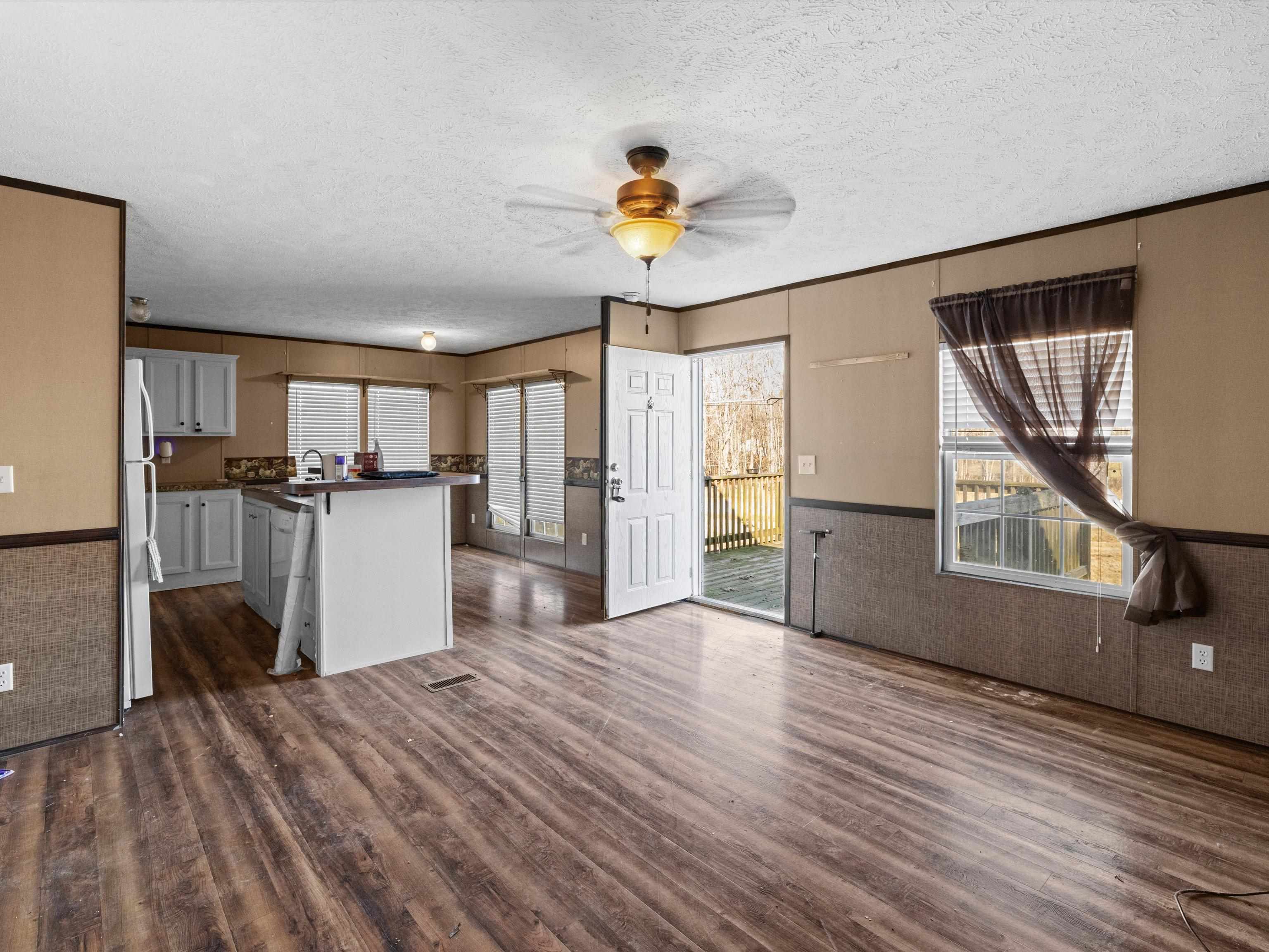 4915 State RT 54, Reynolds Station, Kentucky 42368, 2 Bedrooms Bedrooms, ,1 BathroomBathrooms,Manufactured Home,For Sale,State RT 54,93905