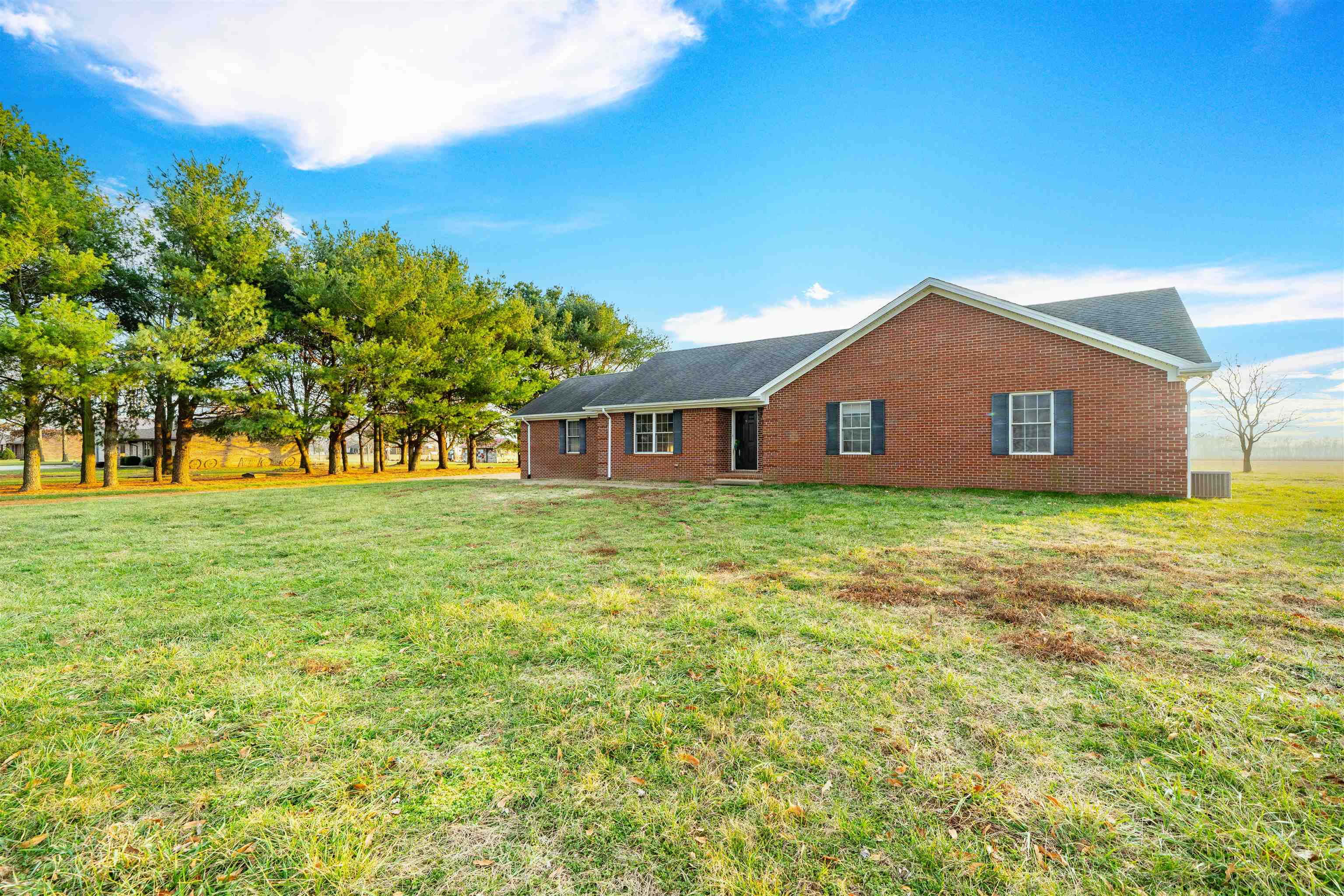 1620 Fogle Rd, Owensboro, Kentucky 42301, 3 Bedrooms Bedrooms, ,2 BathroomsBathrooms,Single Family Residence,For Sale,Fogle Rd,93917