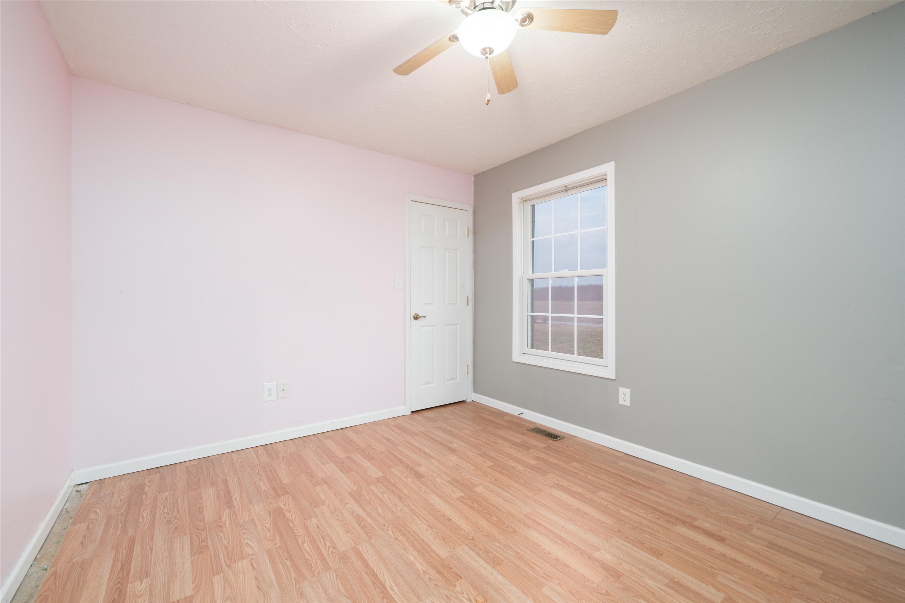 1620 Fogle Rd, Owensboro, Kentucky 42301, 3 Bedrooms Bedrooms, ,2 BathroomsBathrooms,Single Family Residence,For Sale,Fogle Rd,93917