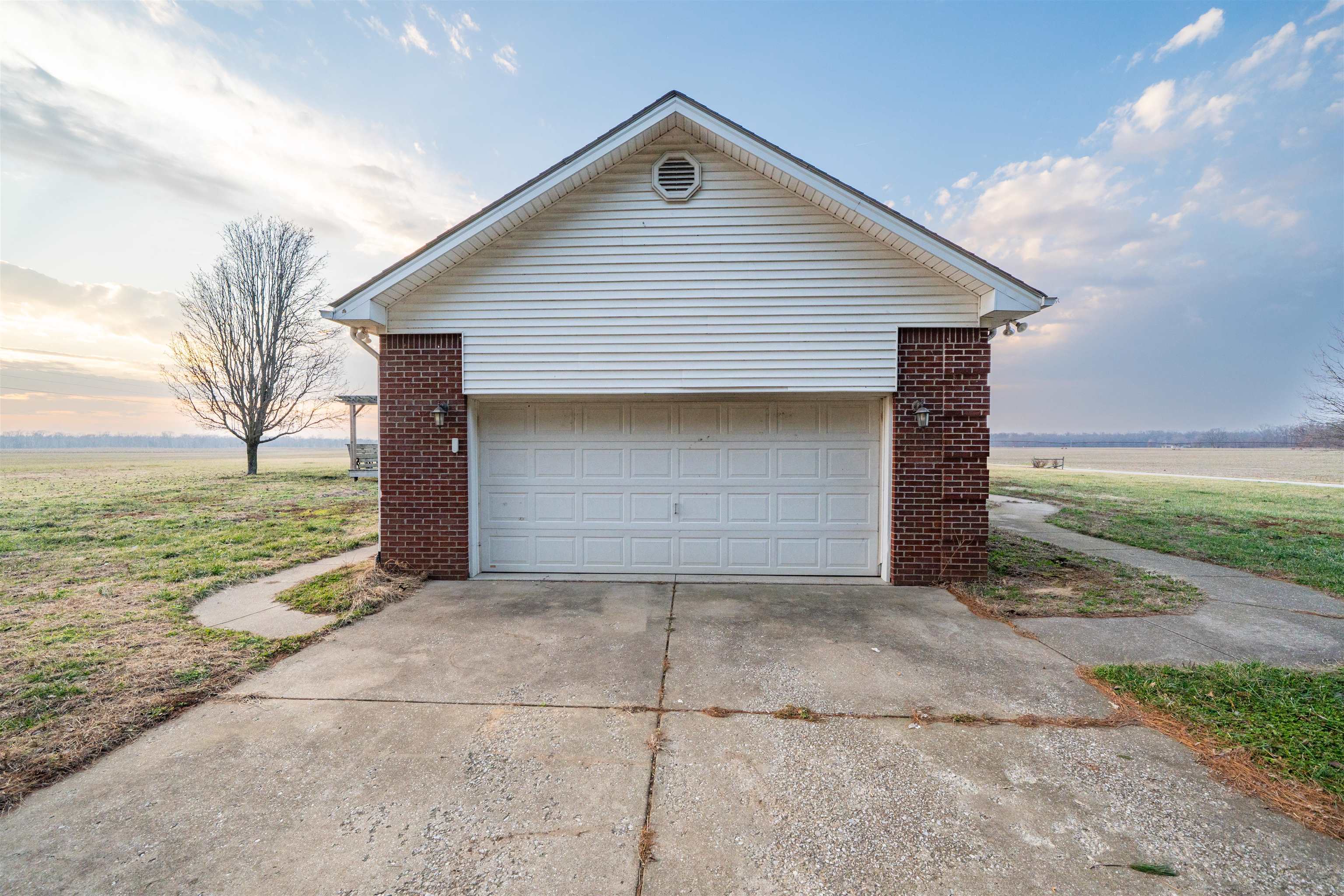 1620 Fogle Rd, Owensboro, Kentucky 42301, 3 Bedrooms Bedrooms, ,2 BathroomsBathrooms,Single Family Residence,For Sale,Fogle Rd,93917