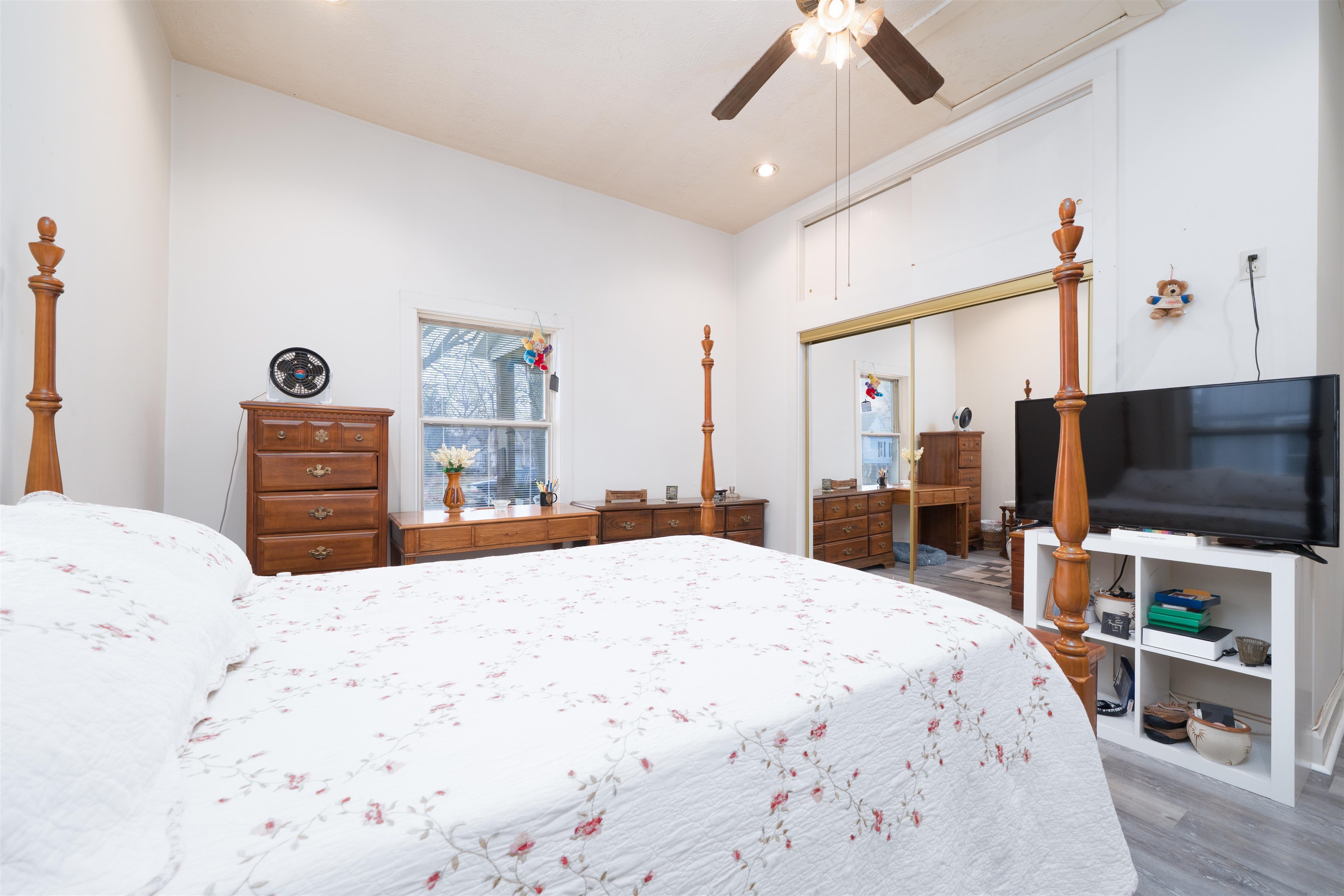 725 Elm St, Owensboro, Kentucky 42301, 1 Bedroom Bedrooms, ,1 BathroomBathrooms,Single Family Residence,For Sale,Elm St,93920