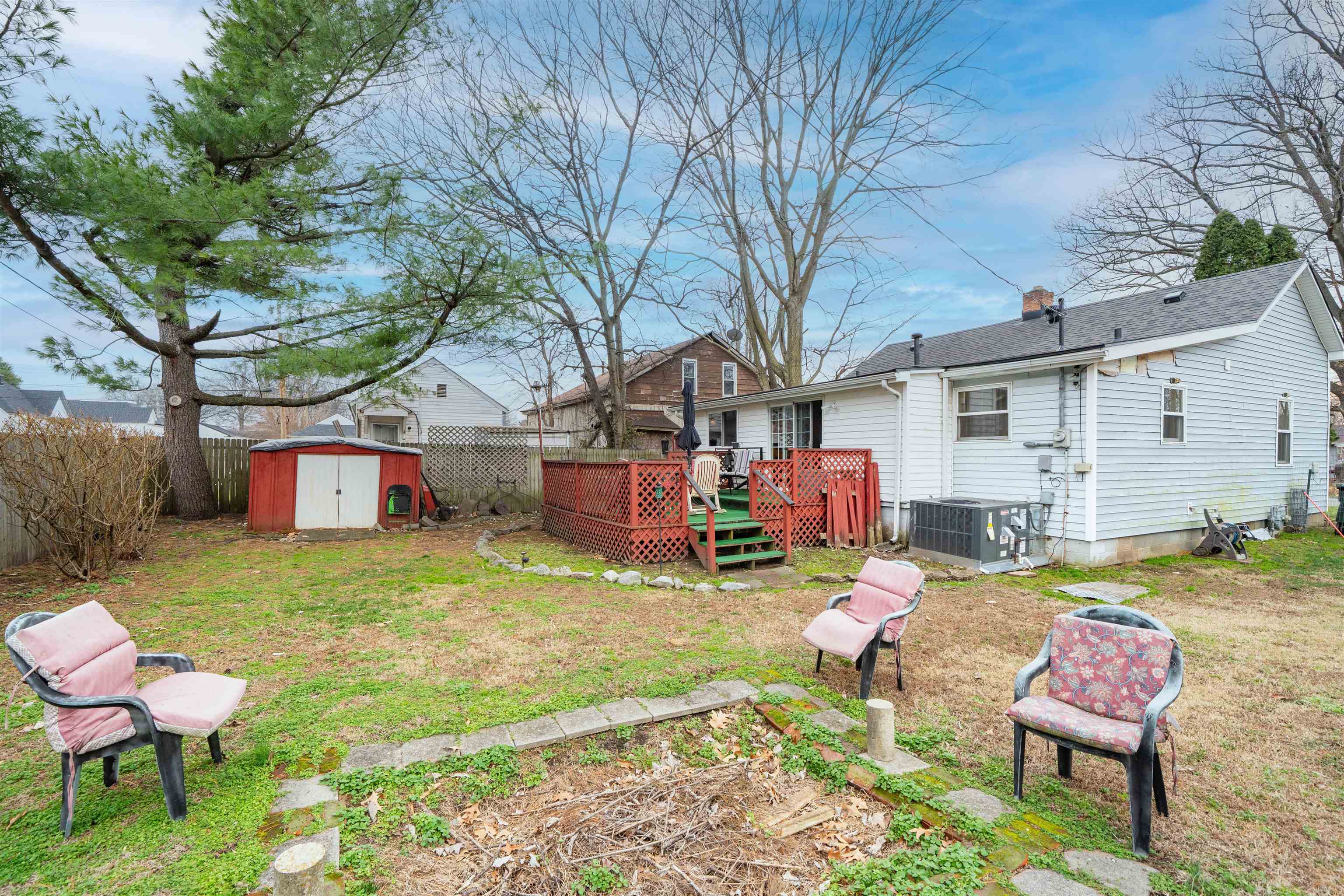 725 Elm St, Owensboro, Kentucky 42301, 1 Bedroom Bedrooms, ,1 BathroomBathrooms,Single Family Residence,For Sale,Elm St,93920