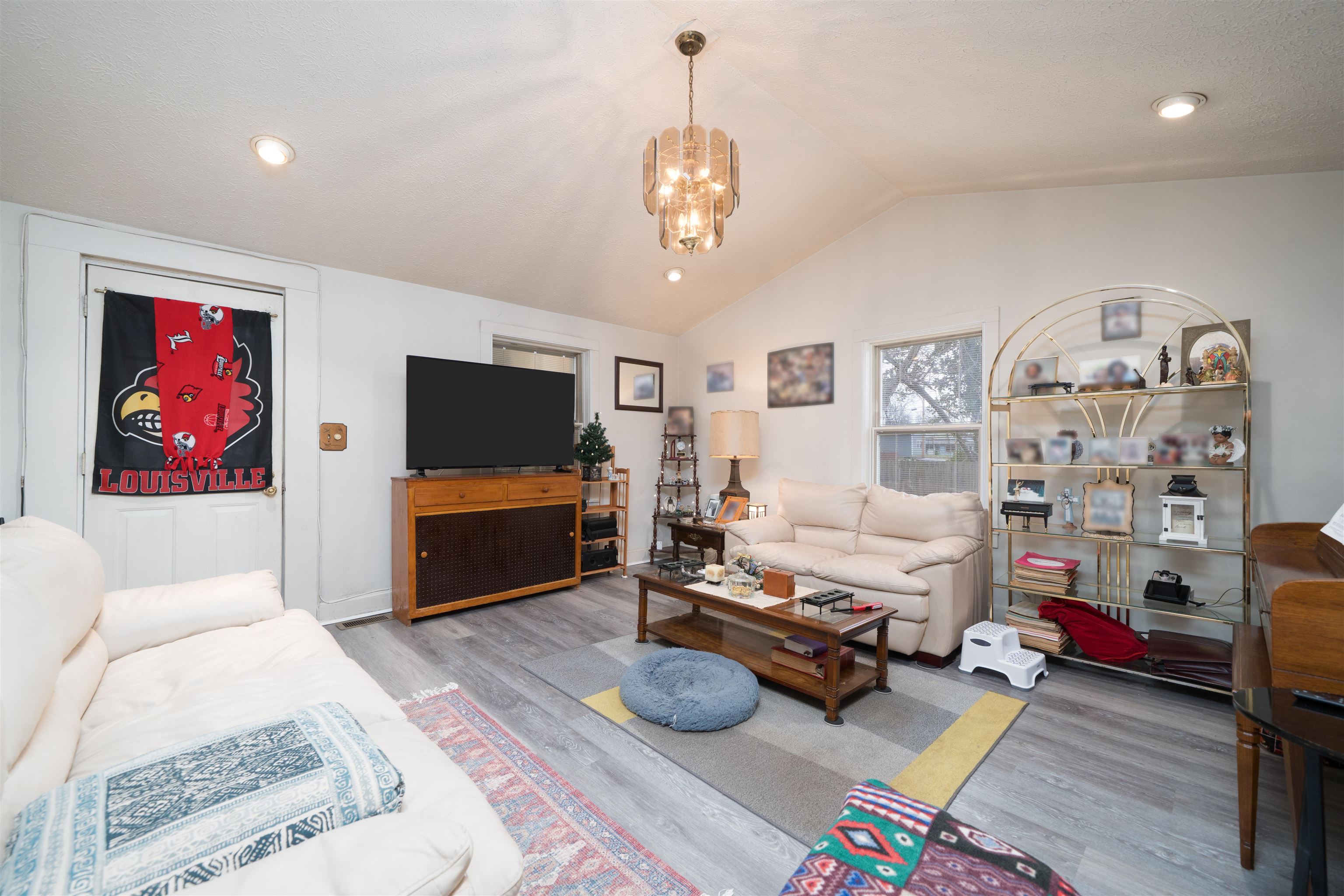 725 Elm St, Owensboro, Kentucky 42301, 1 Bedroom Bedrooms, ,1 BathroomBathrooms,Single Family Residence,For Sale,Elm St,93920