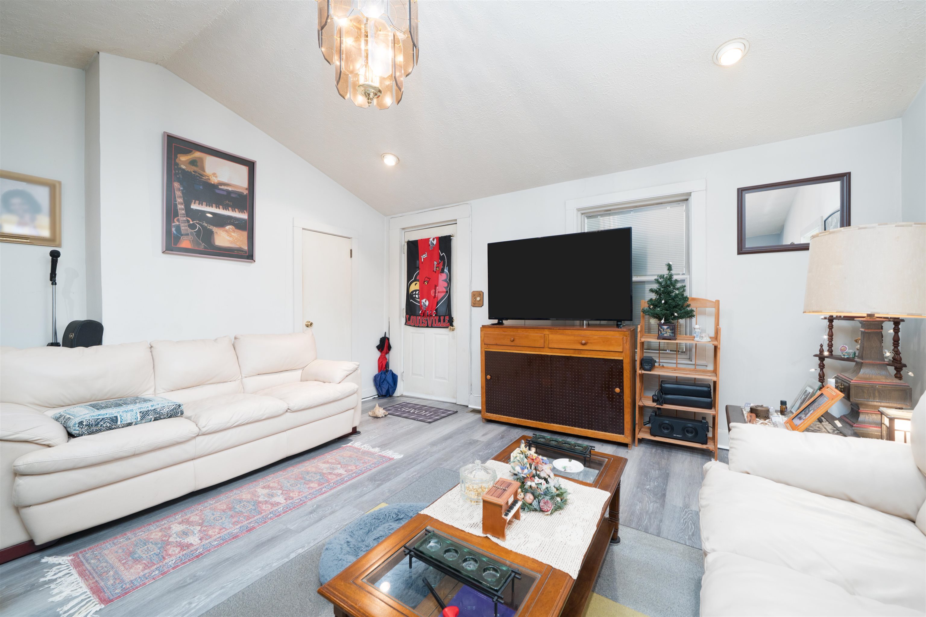 725 Elm St, Owensboro, Kentucky 42301, 1 Bedroom Bedrooms, ,1 BathroomBathrooms,Single Family Residence,For Sale,Elm St,93920