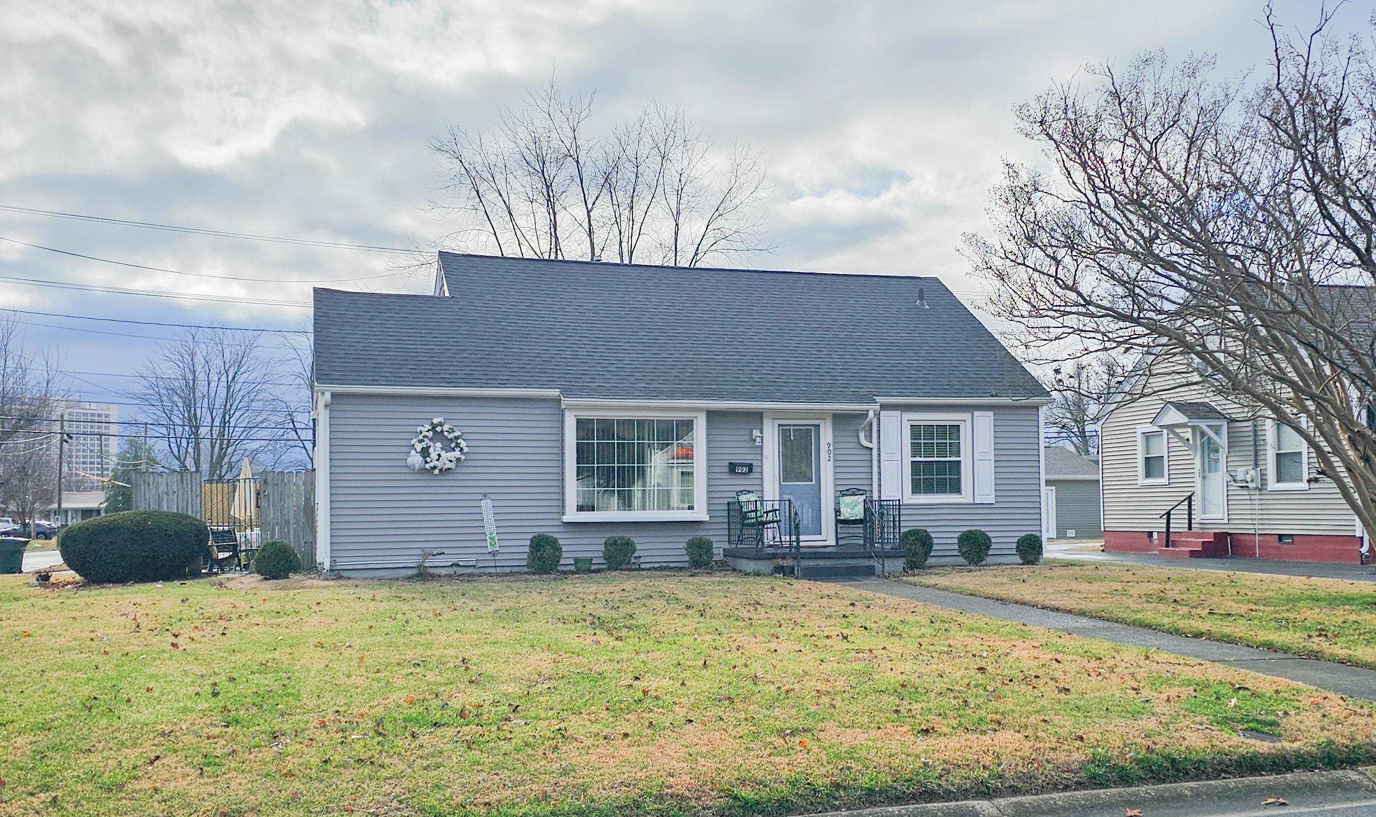 902 Hill Ave, Owensboro, Kentucky 42301, 3 Bedrooms Bedrooms, ,1 BathroomBathrooms,Single Family Residence,For Sale,Hill Ave,93923