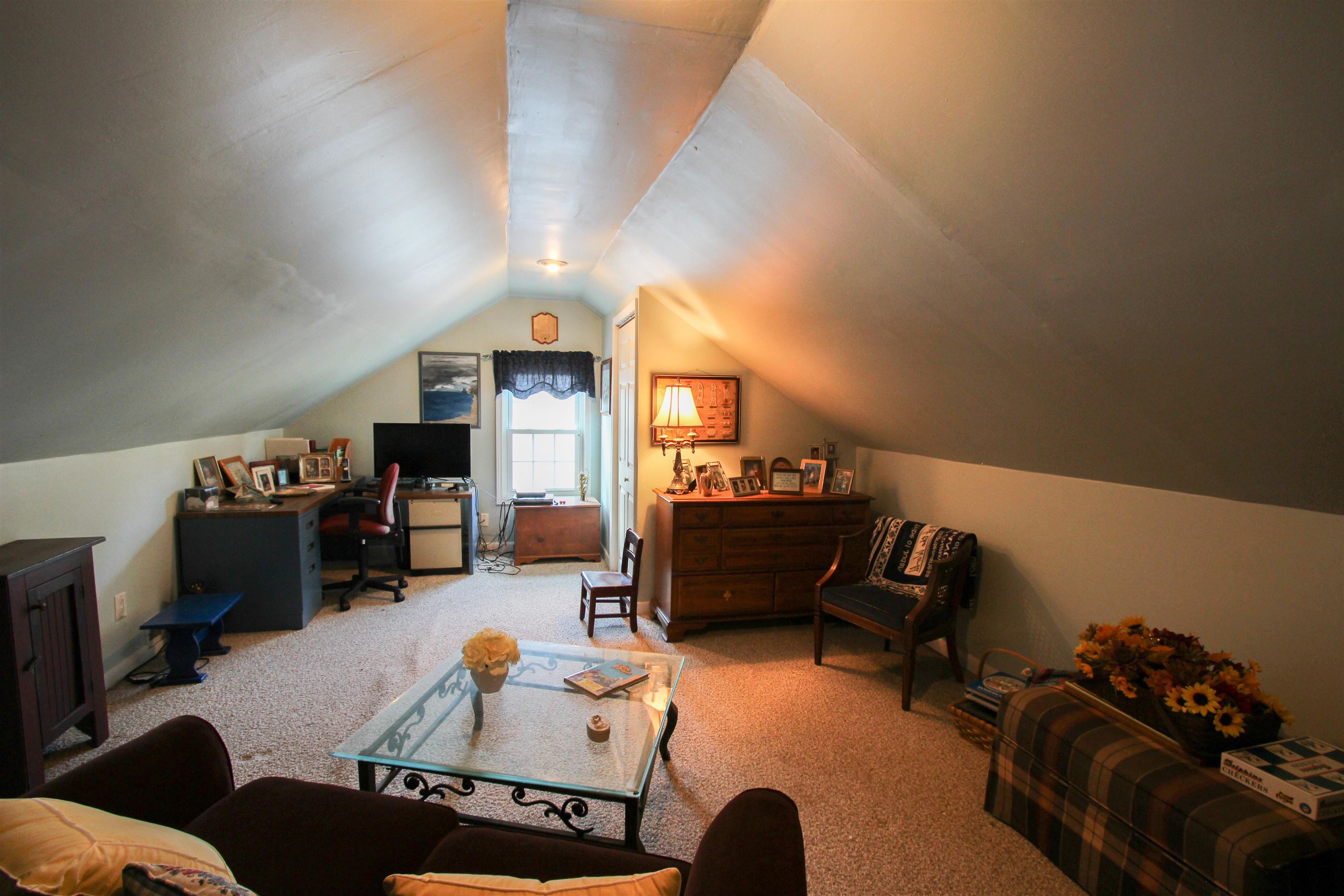 902 Hill Ave, Owensboro, Kentucky 42301, 3 Bedrooms Bedrooms, ,1 BathroomBathrooms,Single Family Residence,For Sale,Hill Ave,93923